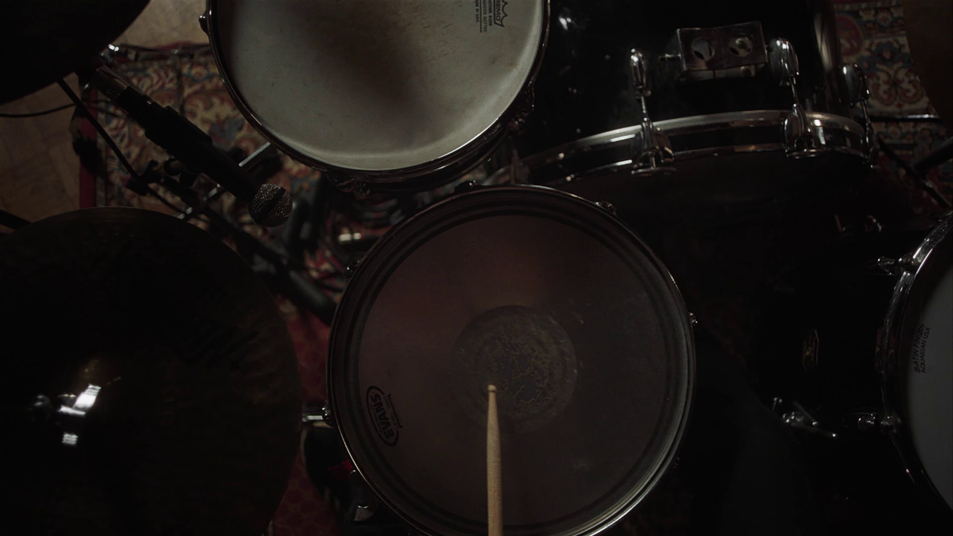 Hard To Be Myself When I'm With U (2022) —  shot,  lighting