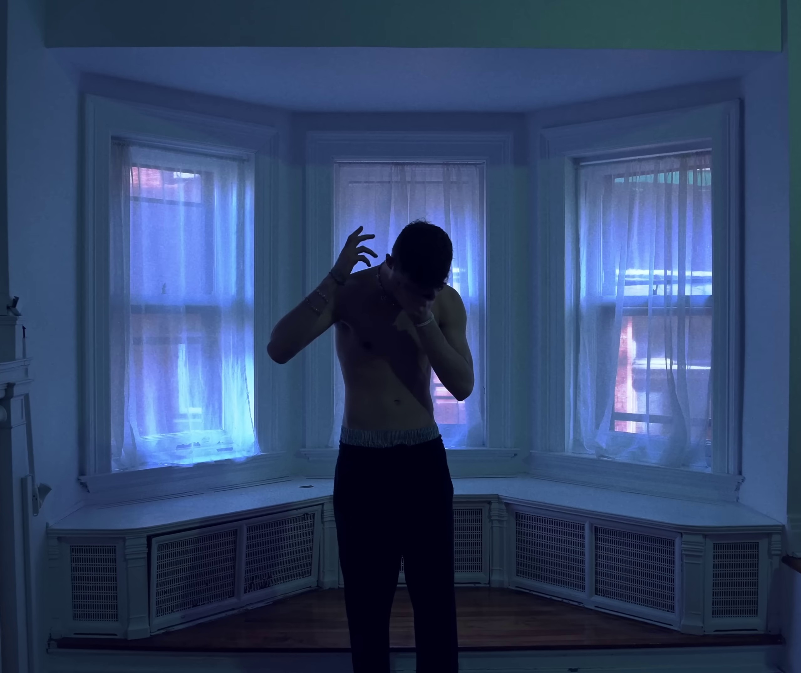 2000's (2024) —  shot,  lighting