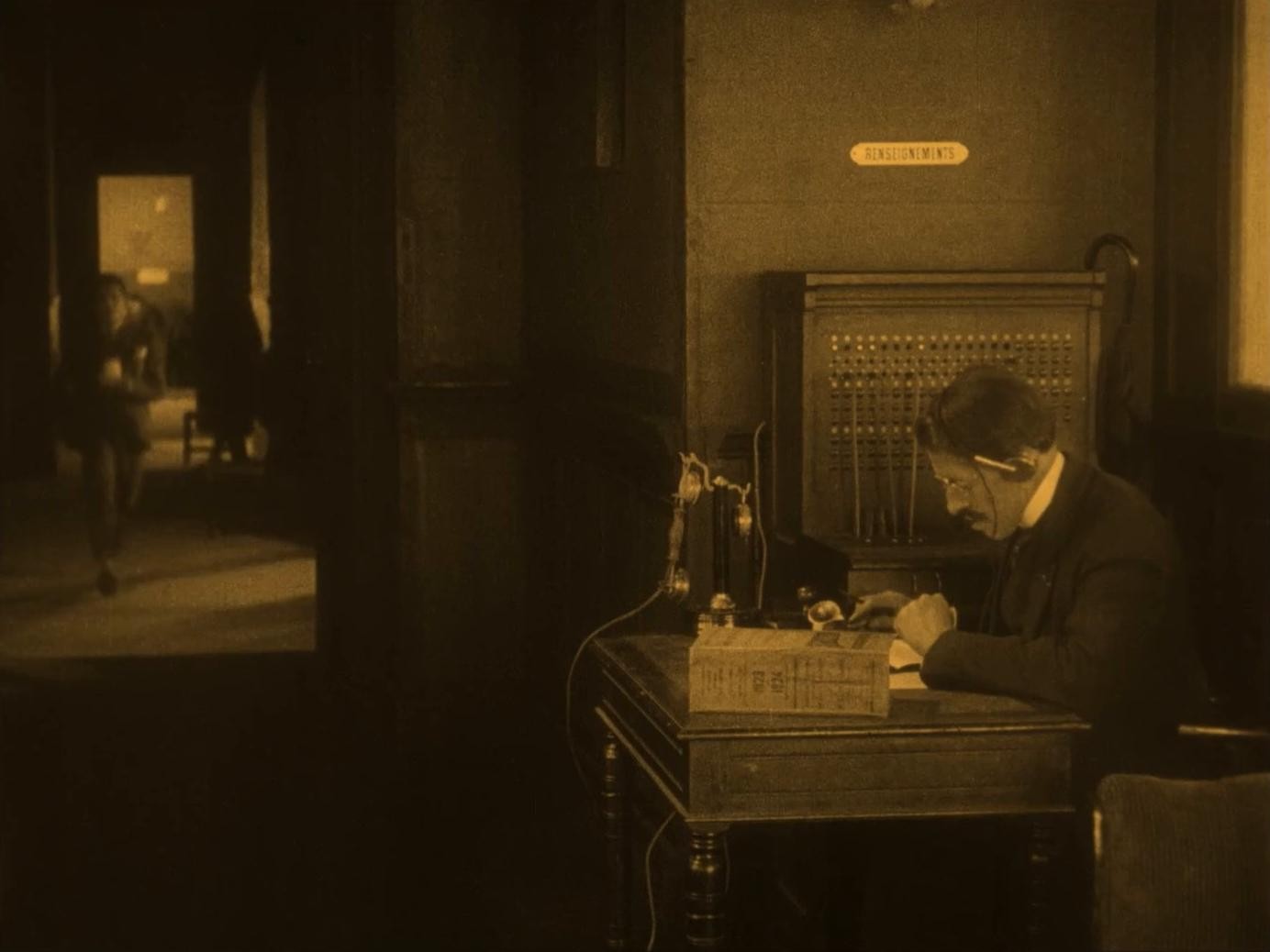 Le fantôme du Moulin-Rouge (1925) —  shot,  lighting