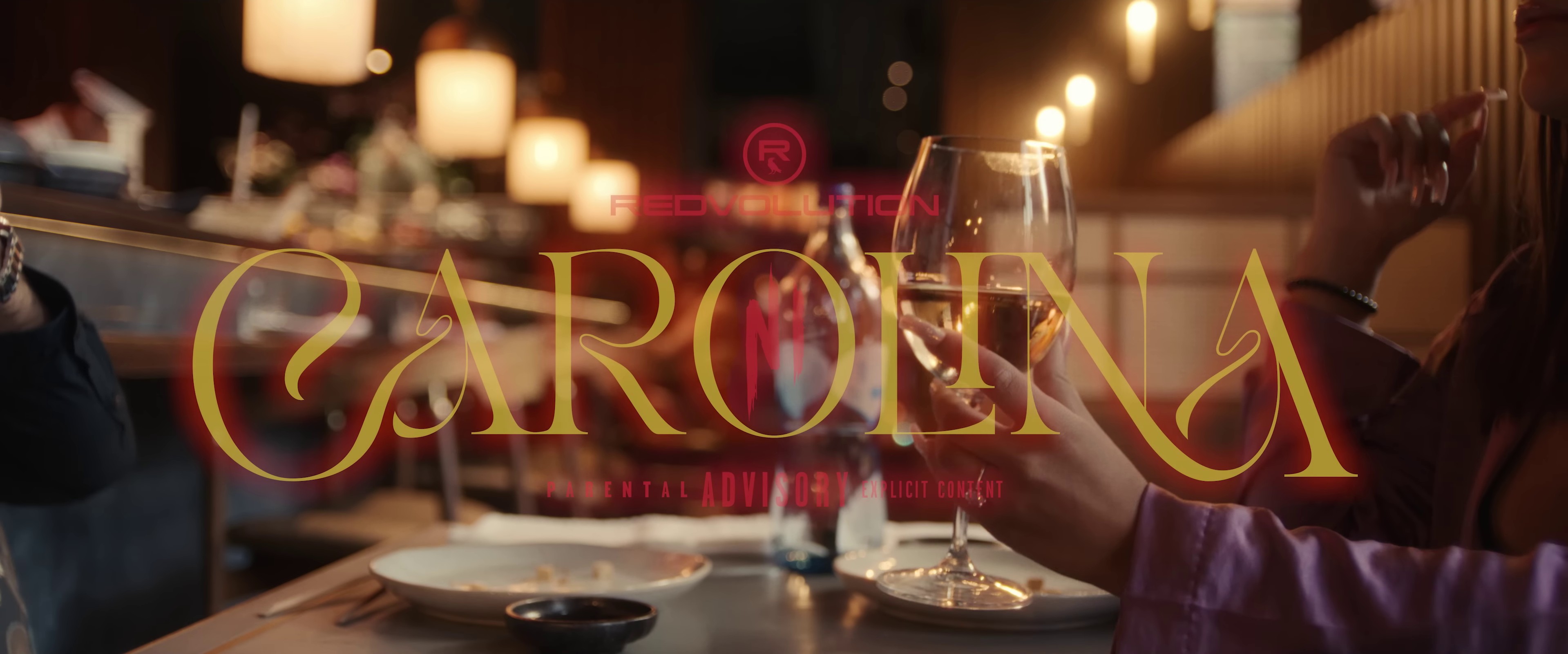 Carolina  (2022) —  shot,  lighting