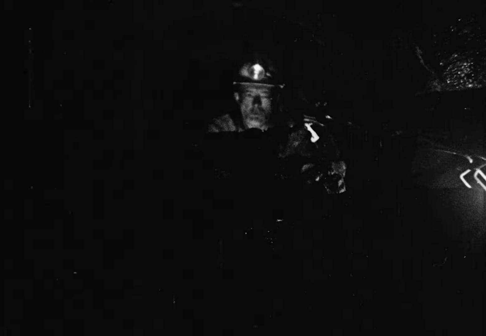 Skrting On The Surface (2022) —  shot,  lighting