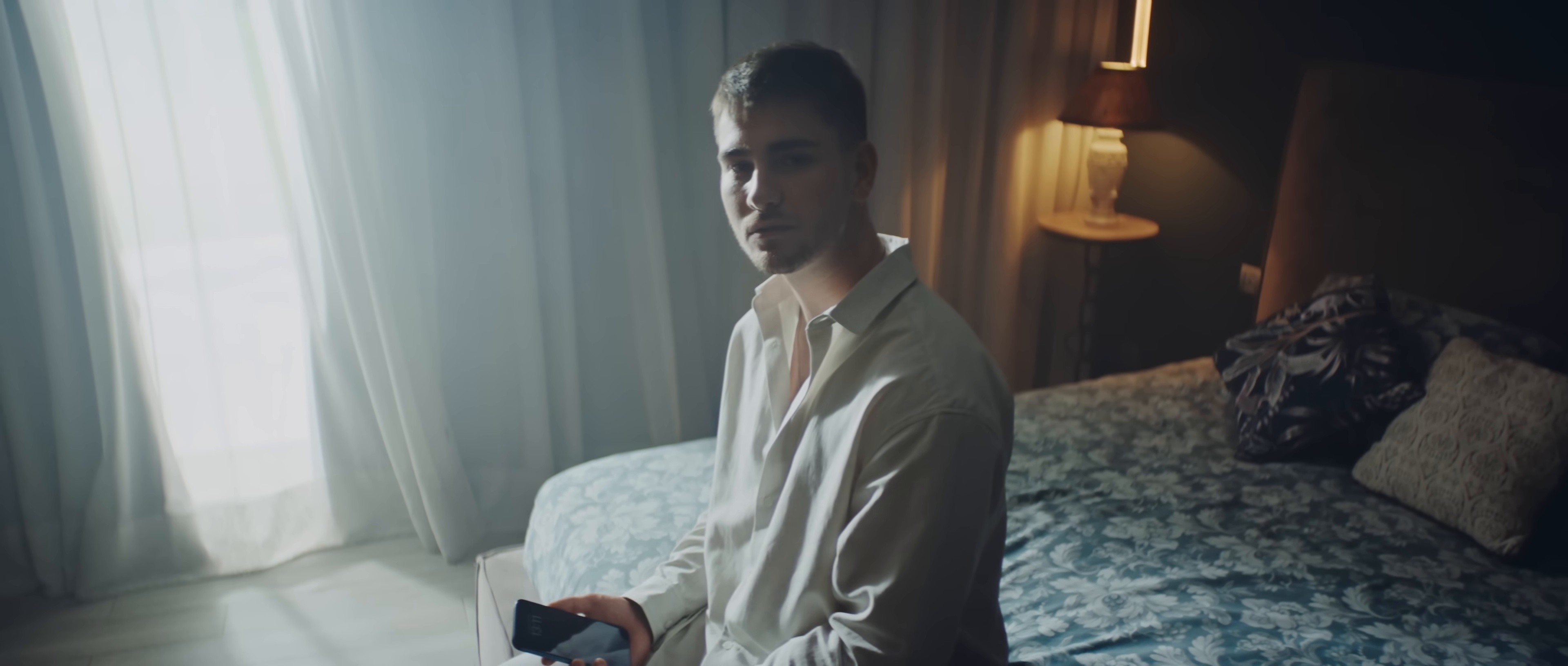 Le jeu (2024) —  shot,  lighting