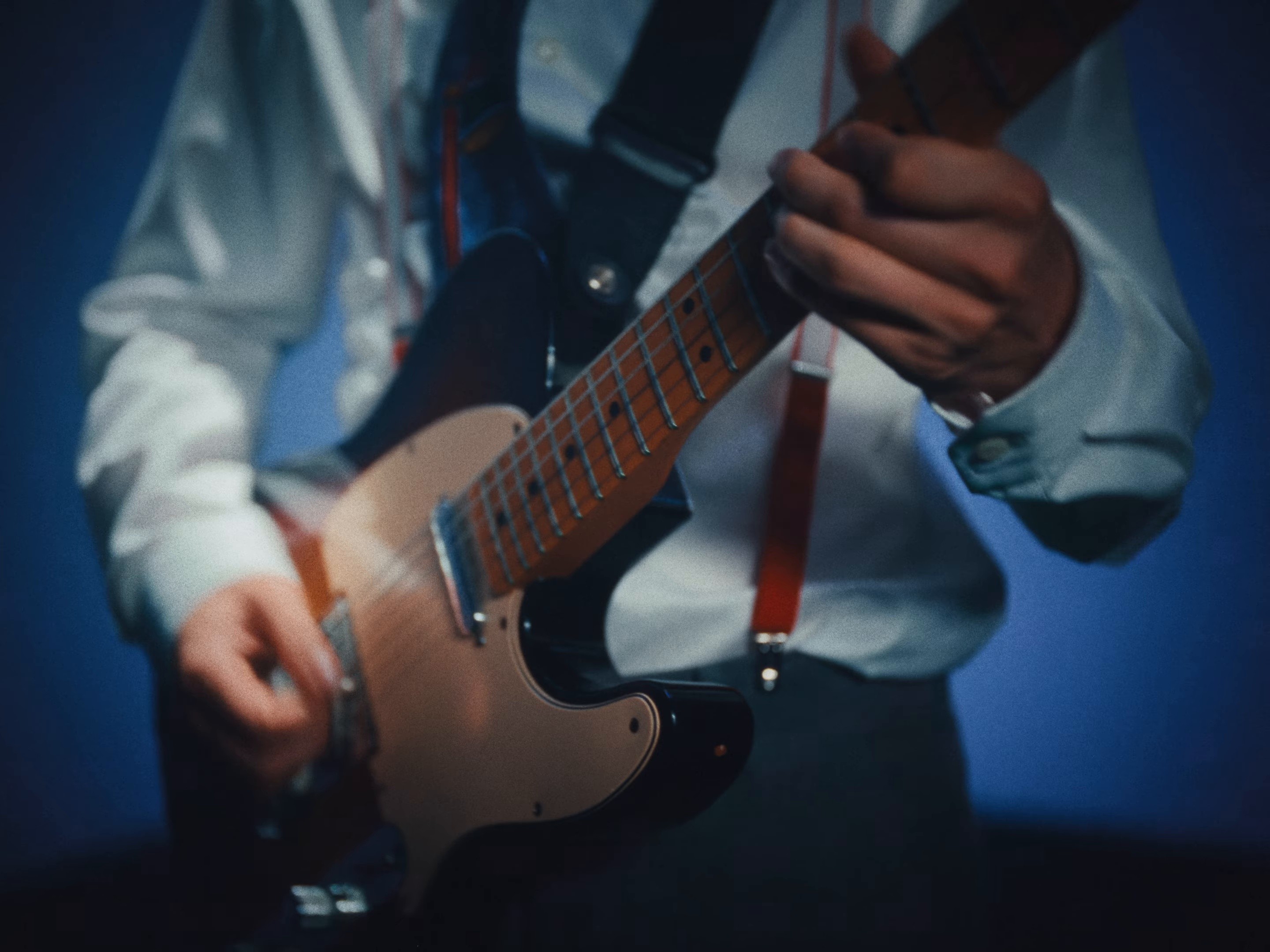 someone  (2025) —  shot,  lighting