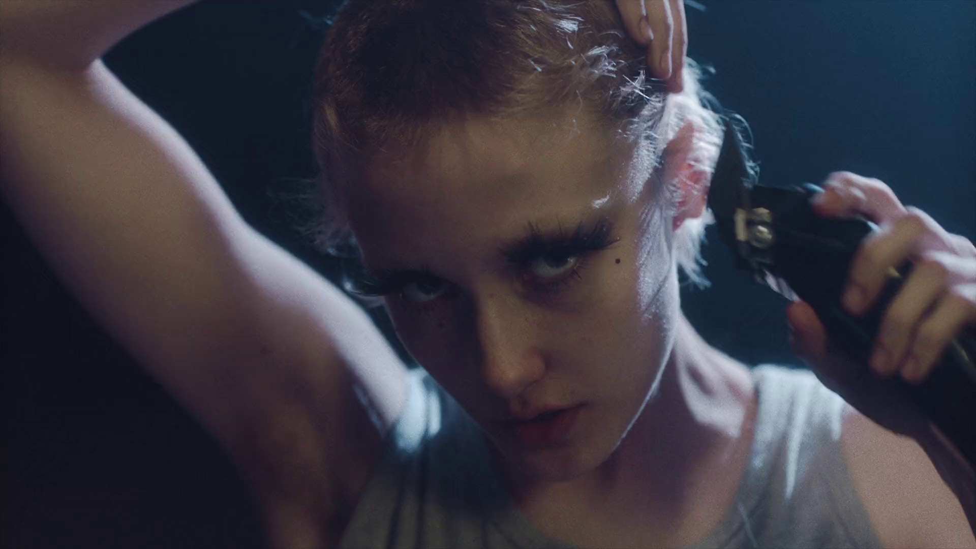 Body bag (2021) —  shot,  lighting