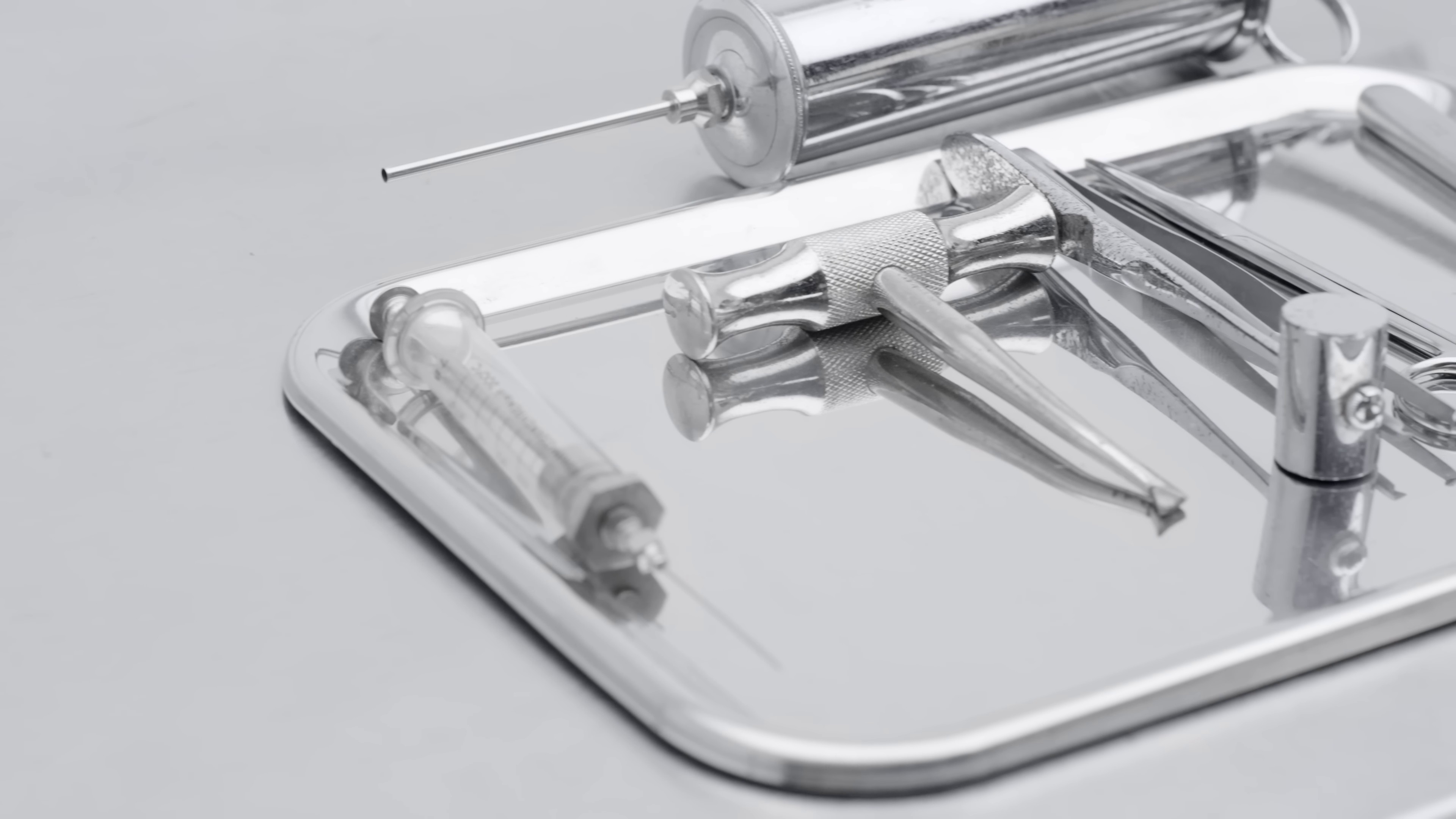 Suck (2023) —  shot,  lighting