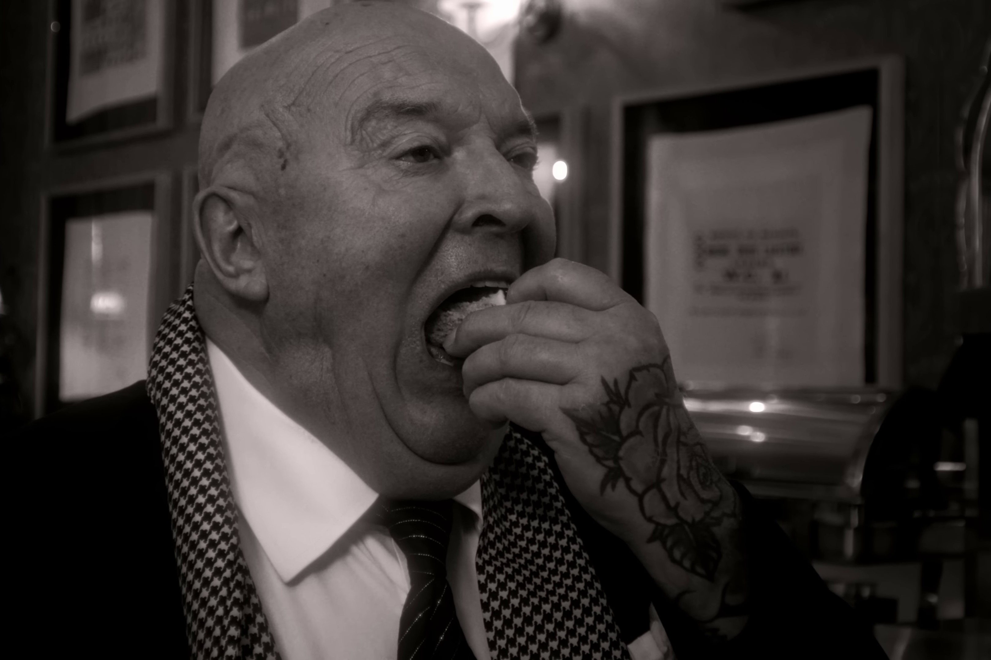 Shiver (2024) —  shot,  lighting