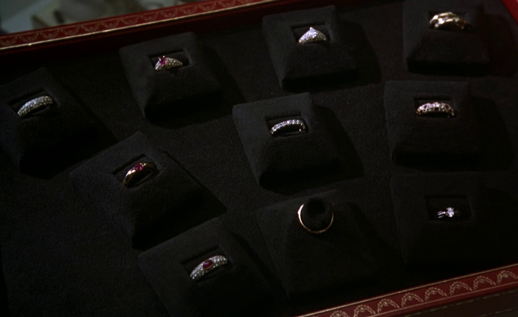 The Apartment (1999) —  shot,  lighting