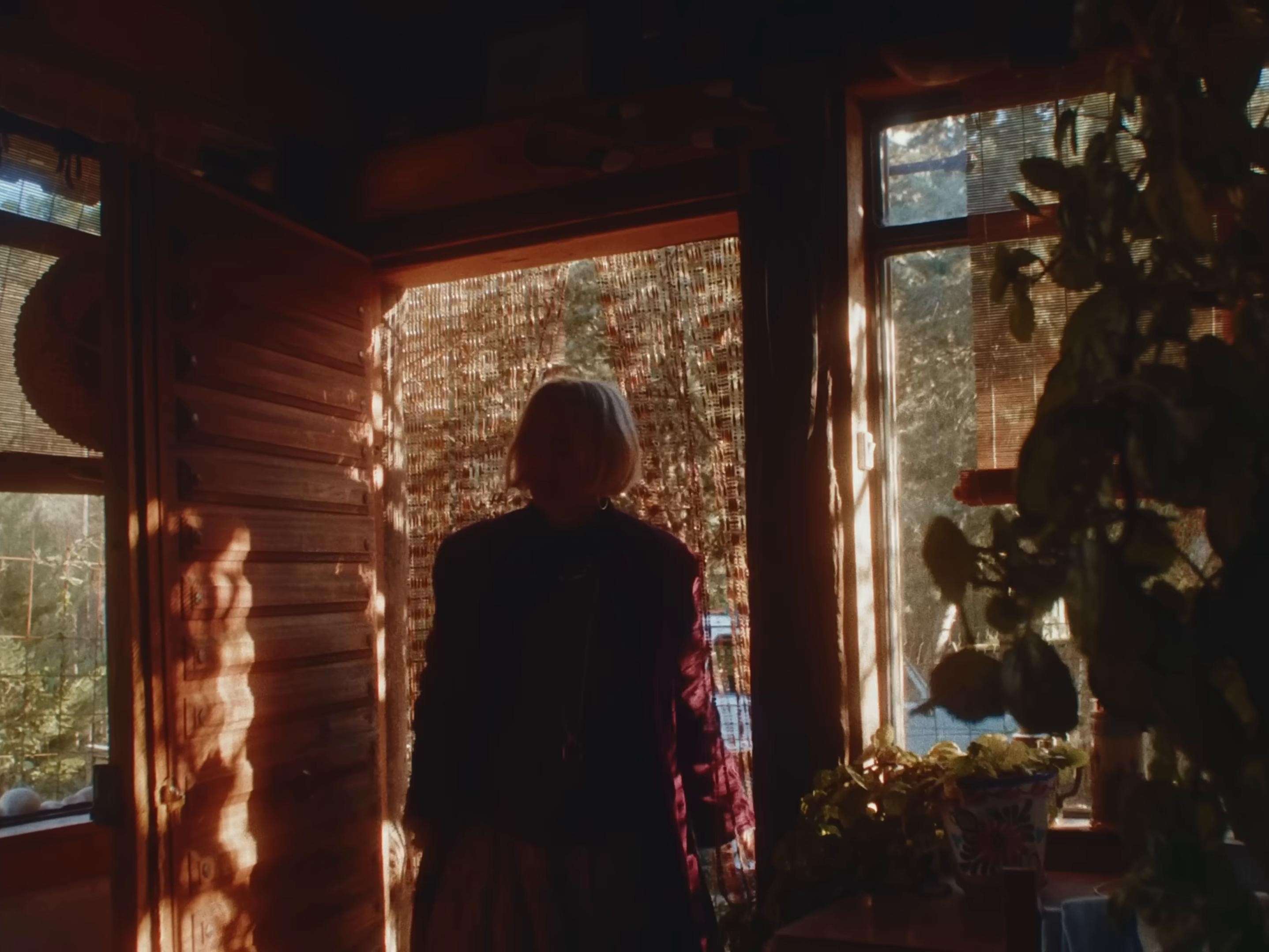 Cuando nadie mira (2026) —  shot,  lighting