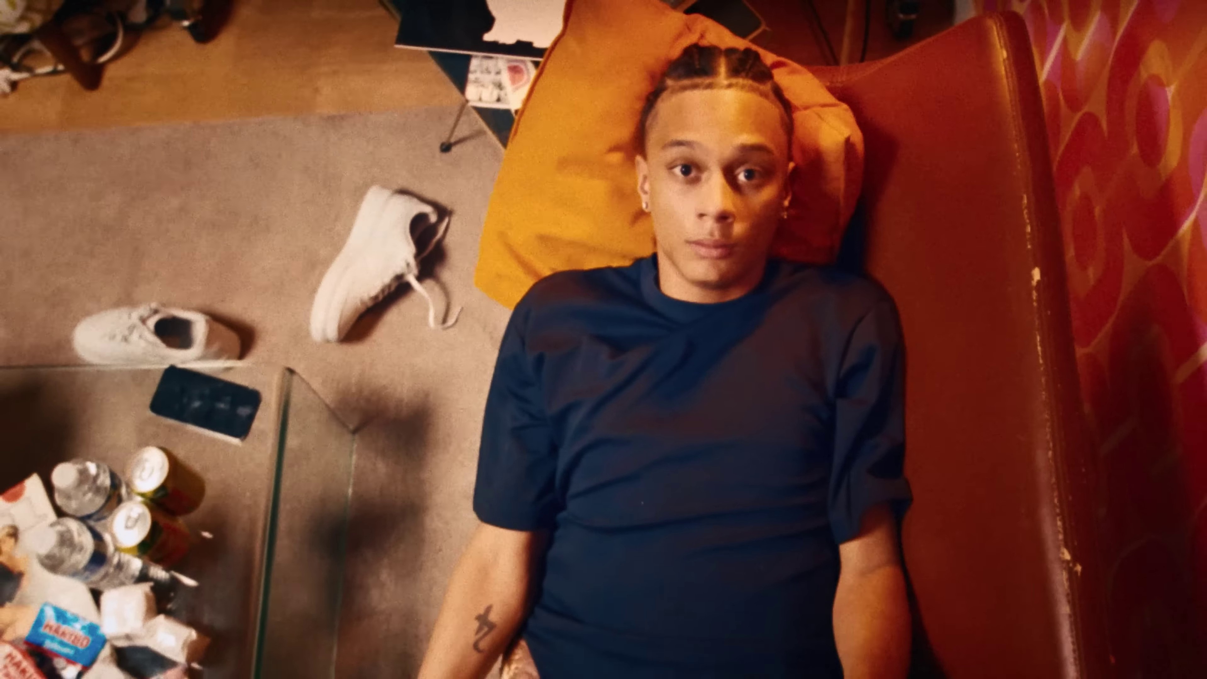 Gmail (2023) —  shot,  lighting