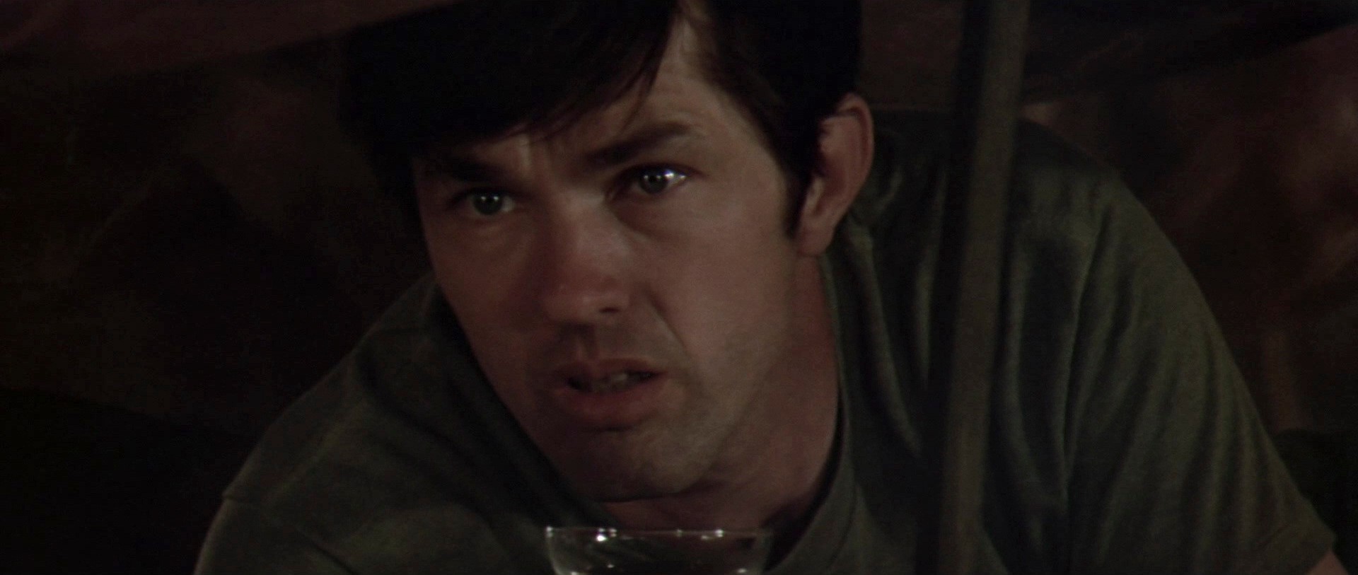 MASH (1970) —  shot,  lighting