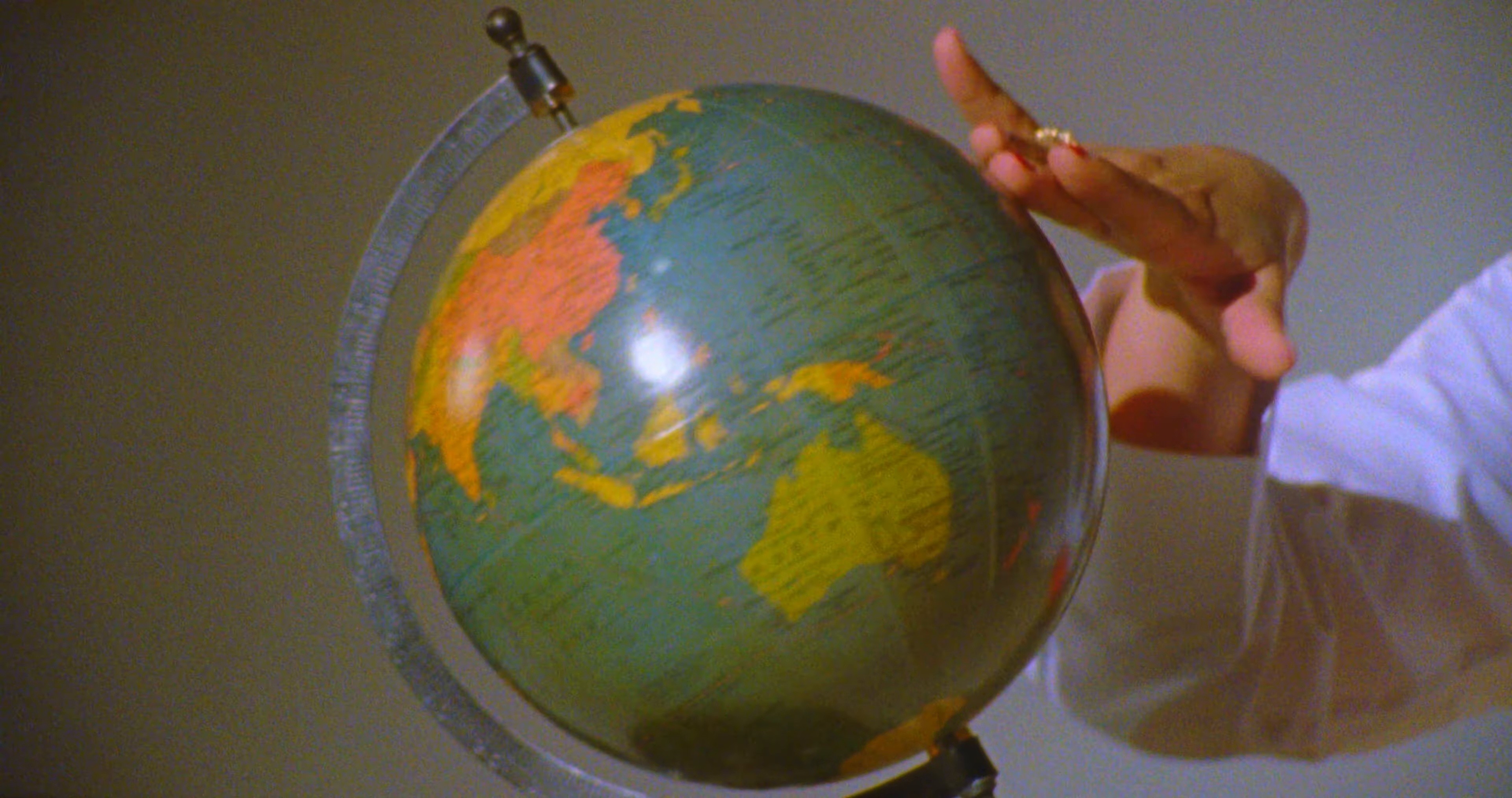 Playin' Dumb (2025) —  shot,  lighting