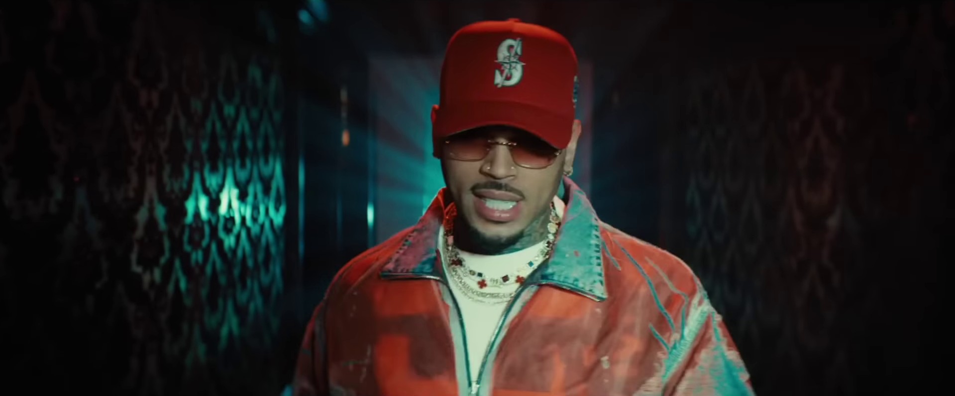 Go Girlfriend (2024) —  shot,  lighting