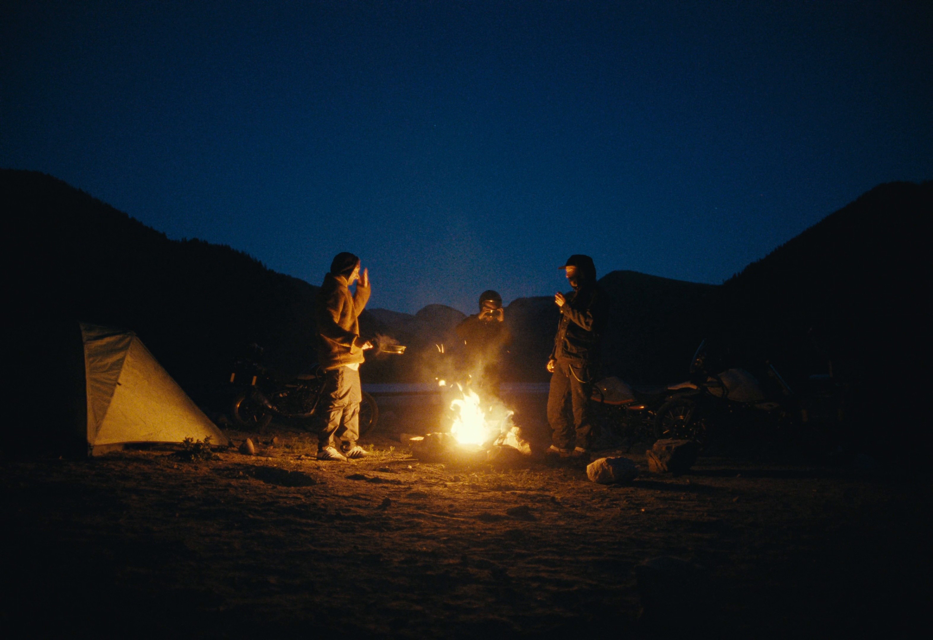 Royal Enfield Himalayan 450 (DC) (2024) —  shot,  lighting