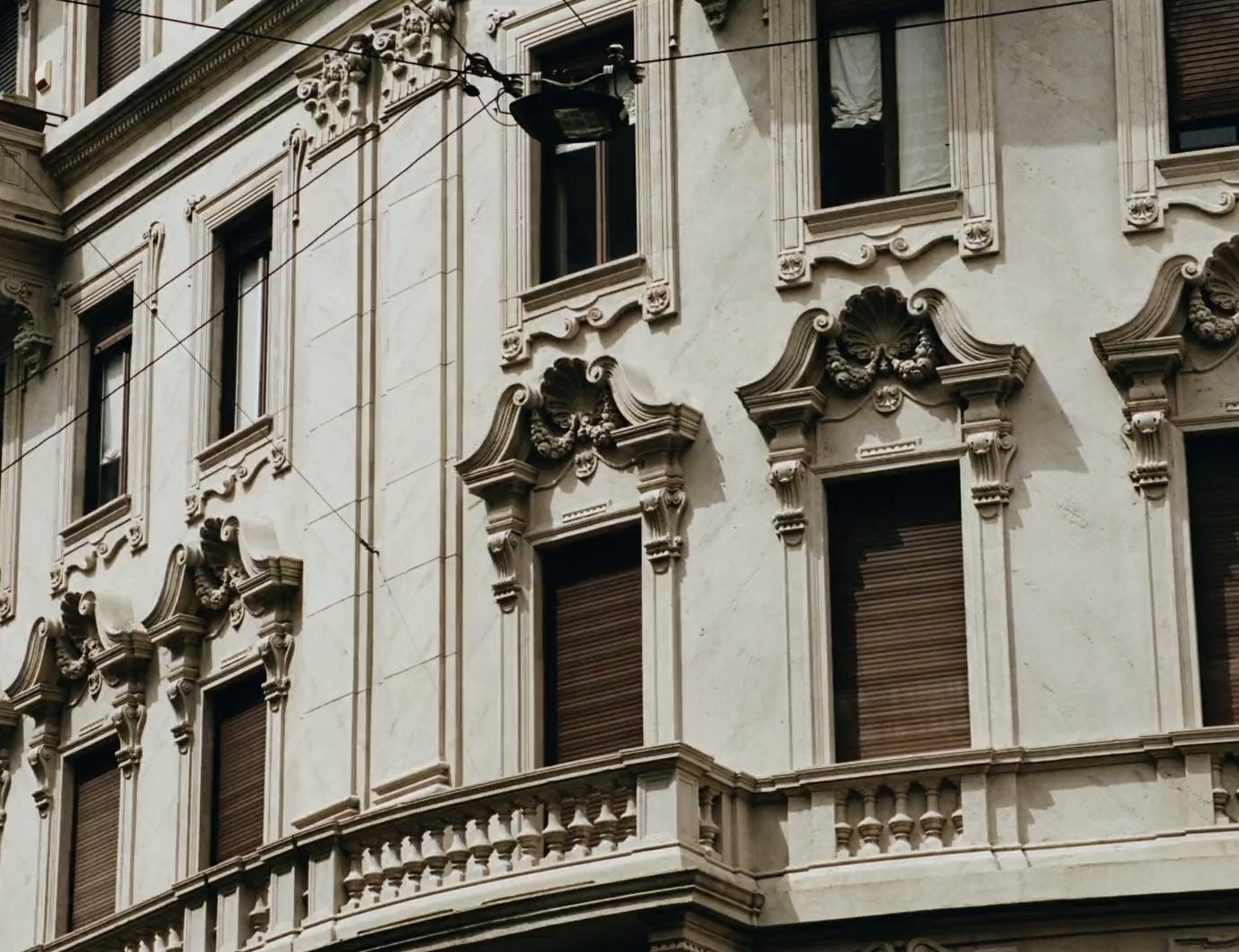 GUCCI - MEN SS25 - SHOW TEASER (2024) —  shot,  lighting