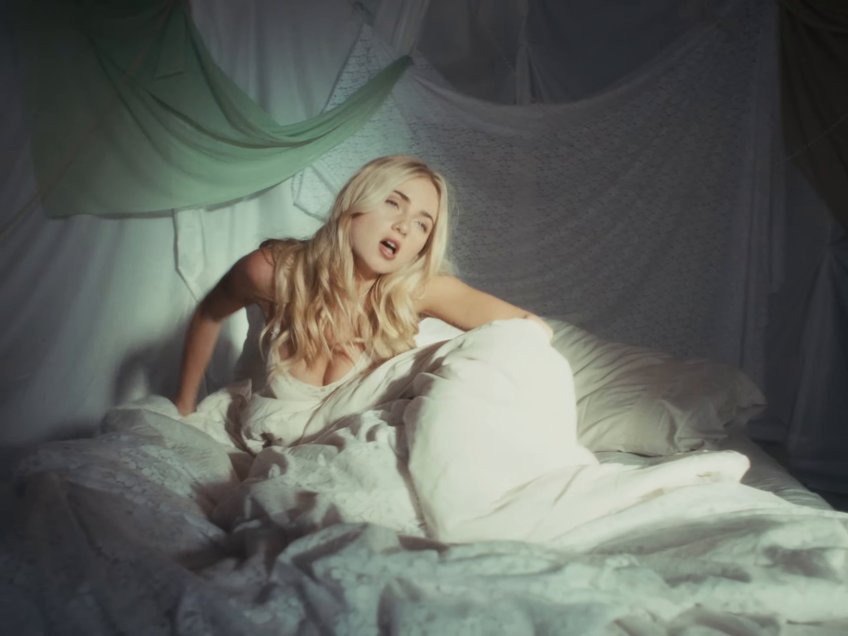 Chronic (2026) —  shot,  lighting