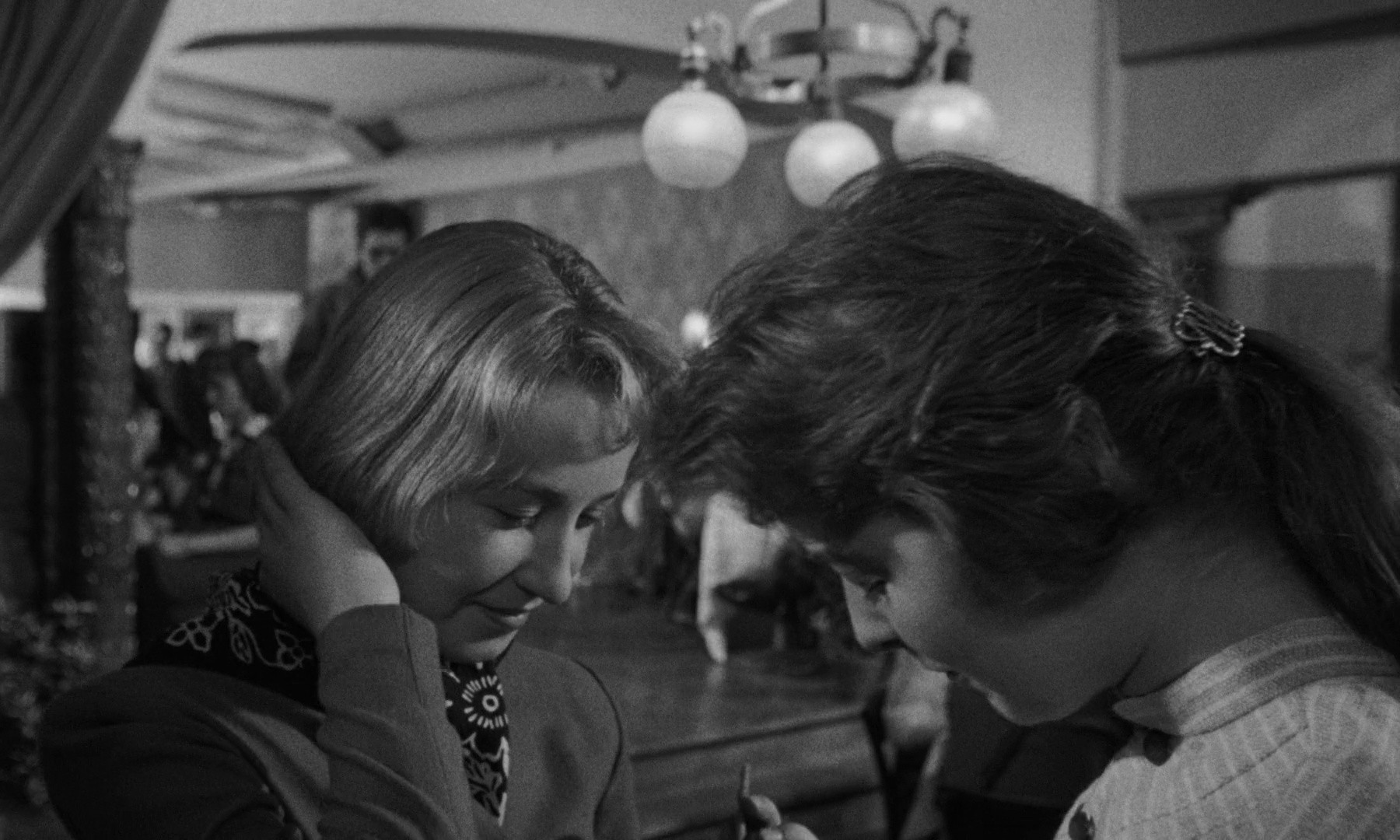 Ashes and Diamonds (1961) —  shot,  lighting