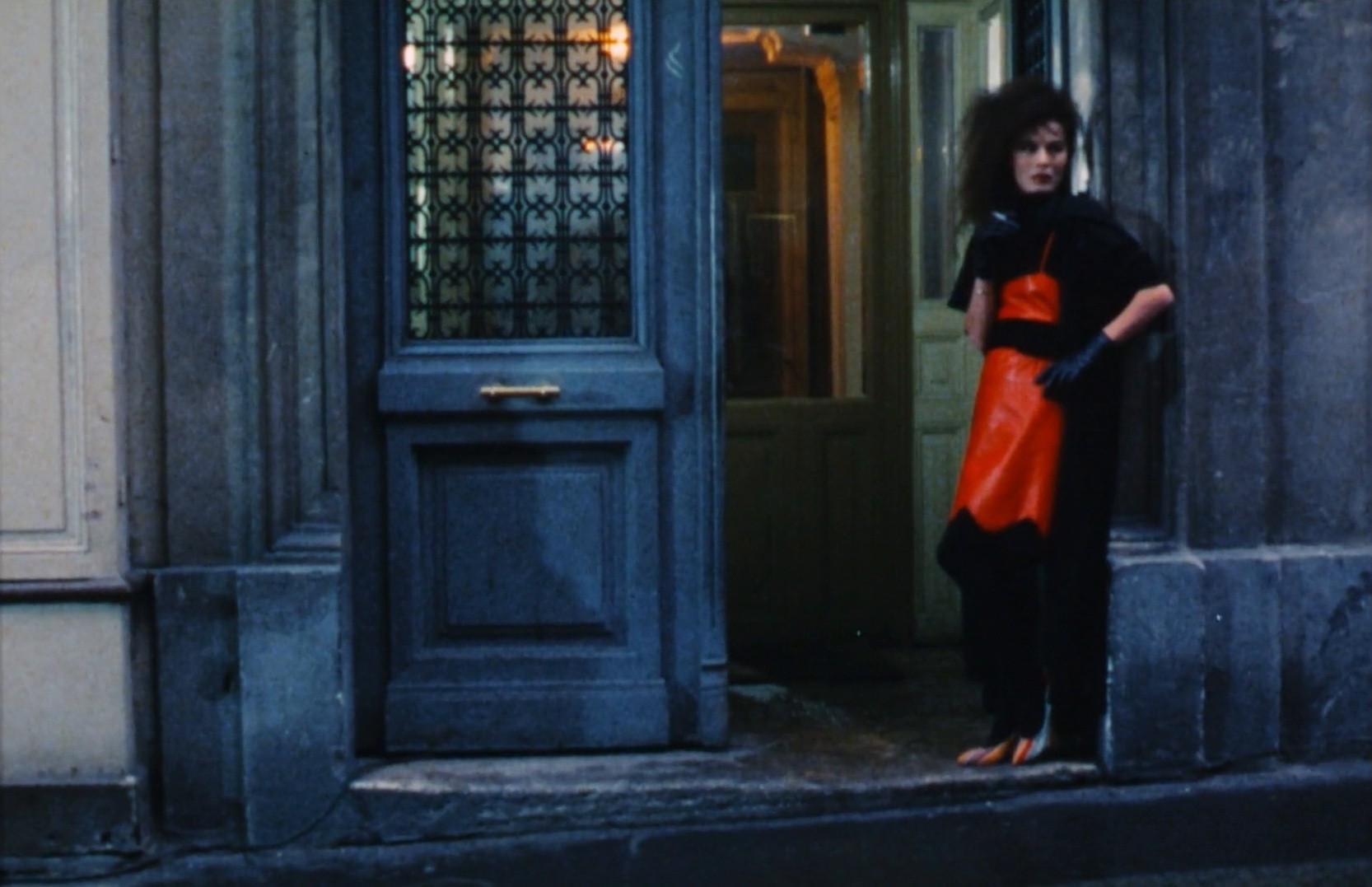 Mode in France (1985) —  shot,  lighting