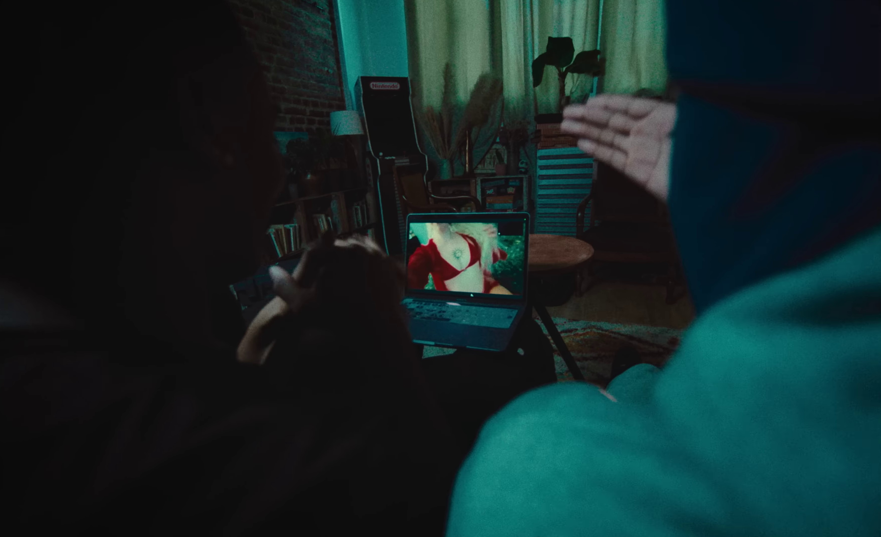 L'entraîneur (2023) —  shot,  lighting