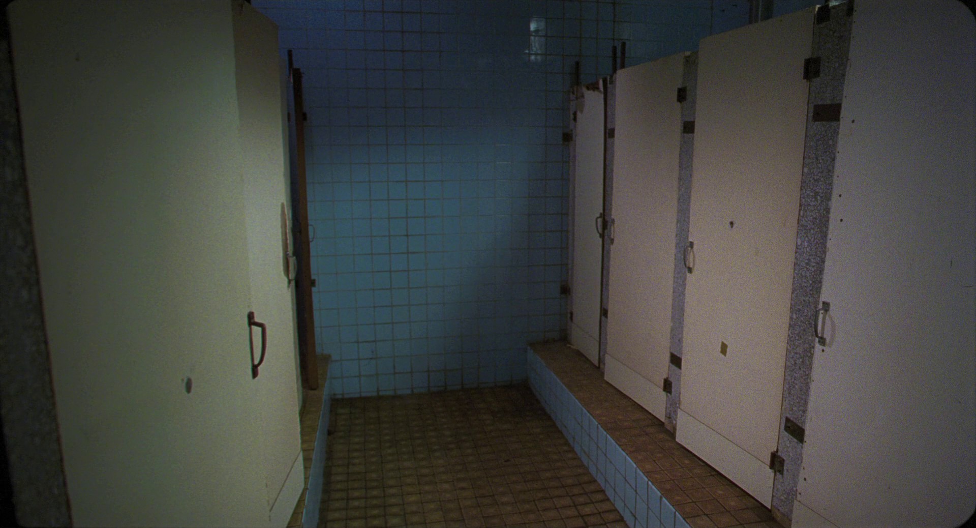 Goodbye, Dragon Inn (2003) —  shot,  lighting