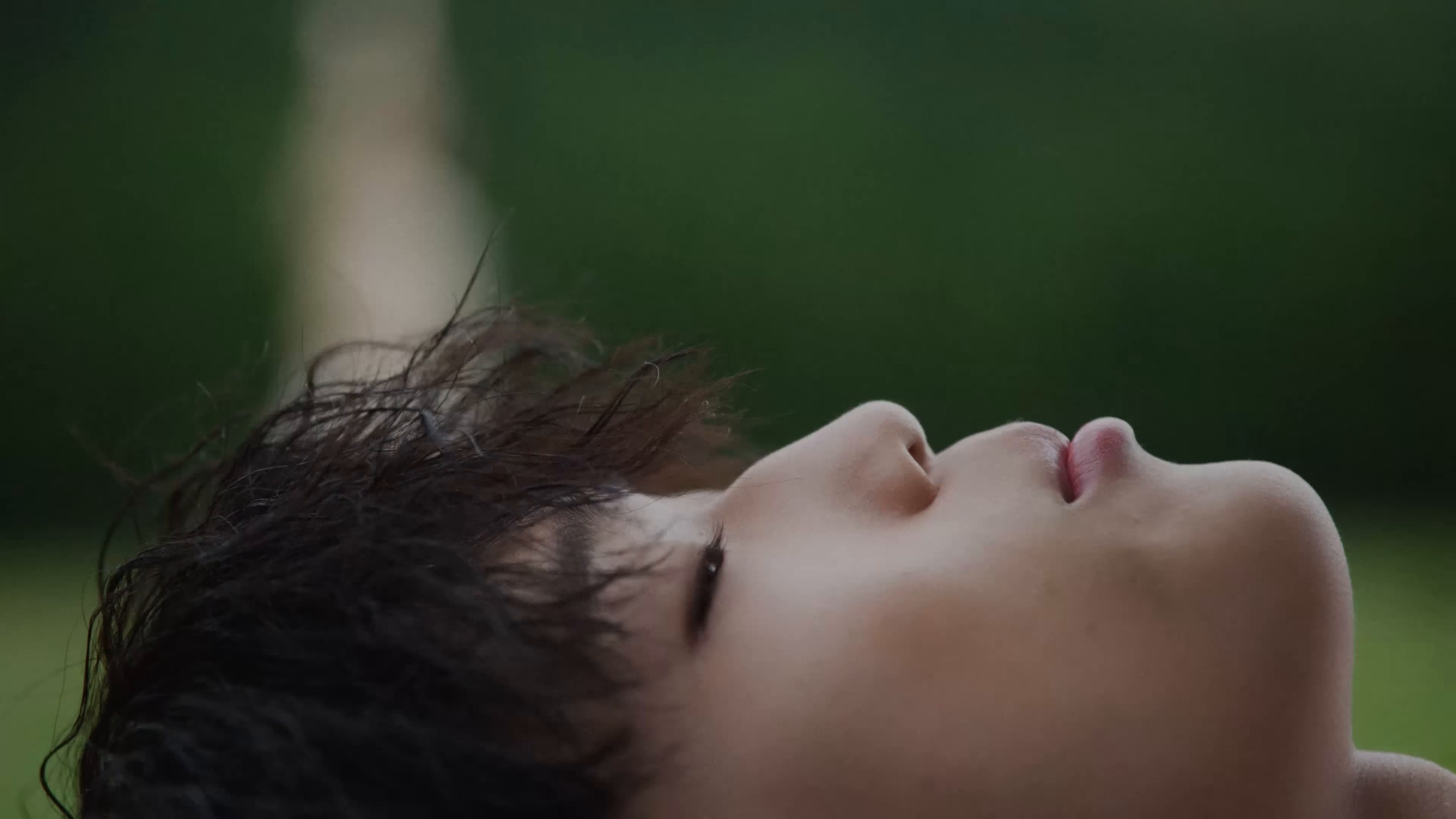 피가 모자라  (2025) —  shot,  lighting