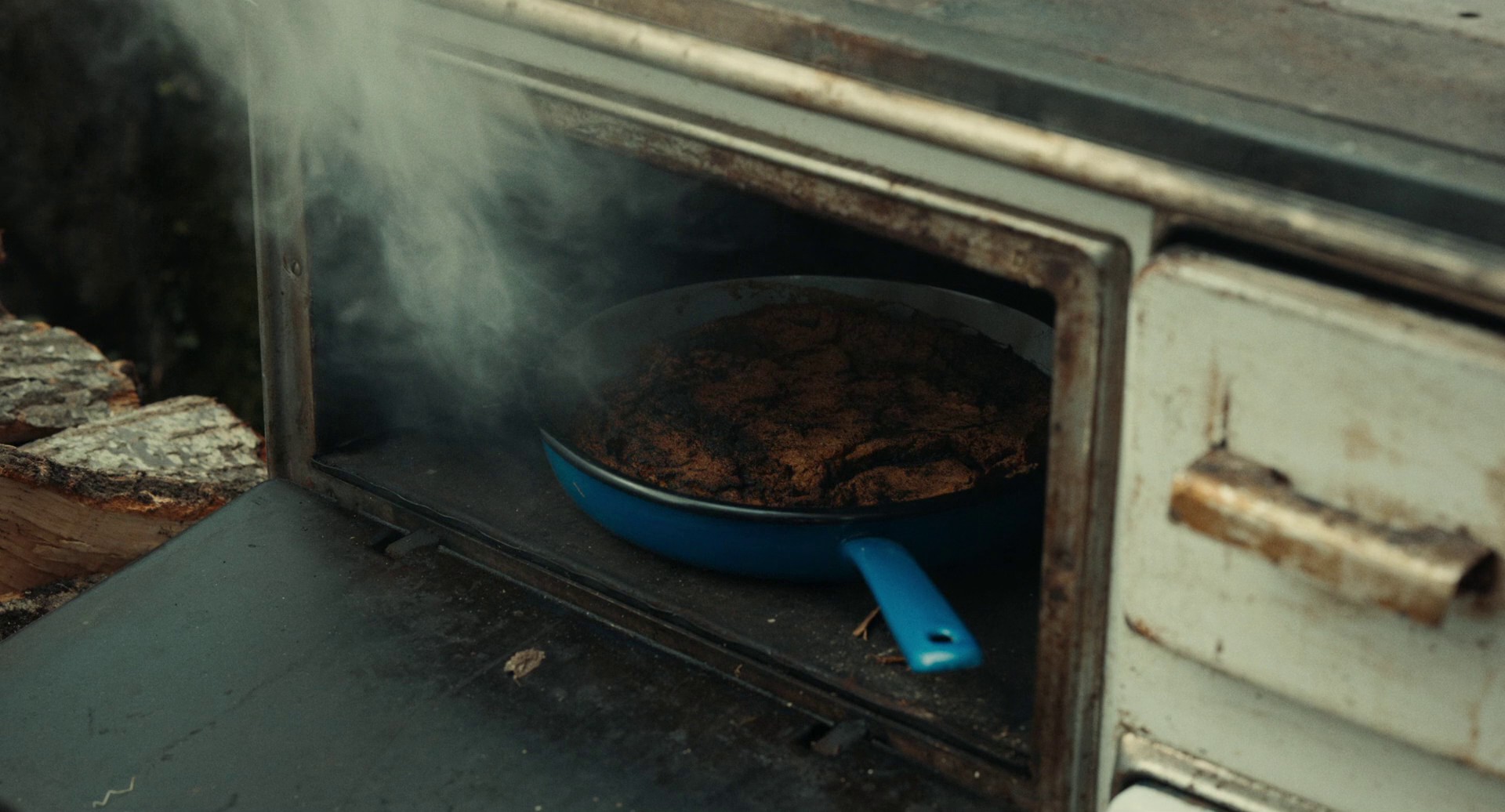 Quo Vadis, Aida? (2020) —  shot,  lighting