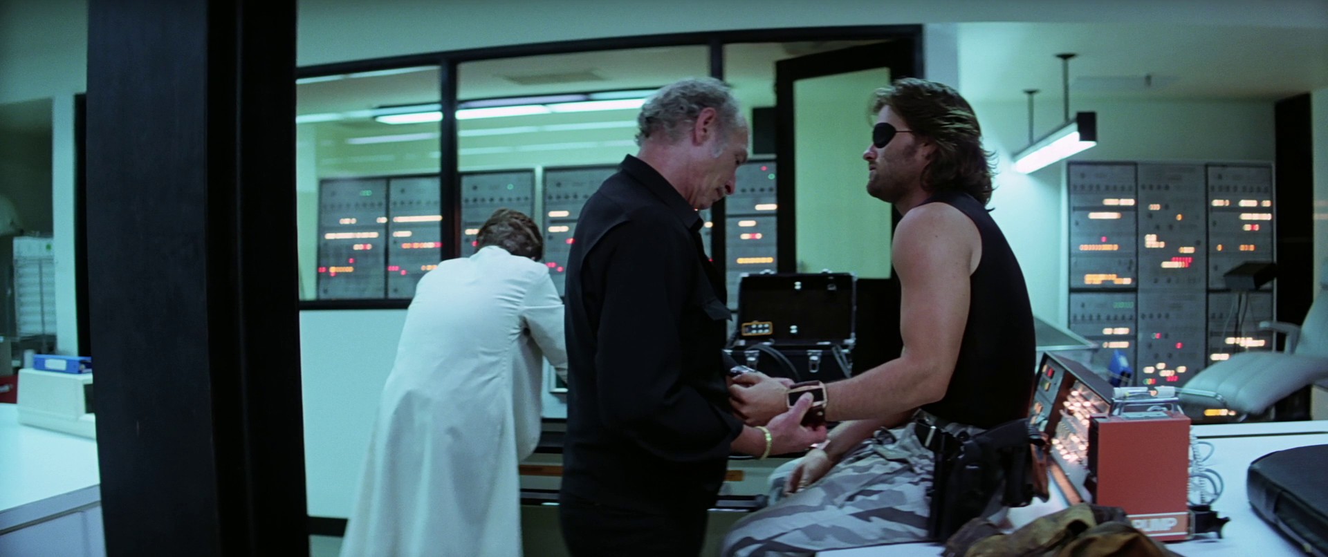 Escape from New York (1981) —  shot,  lighting