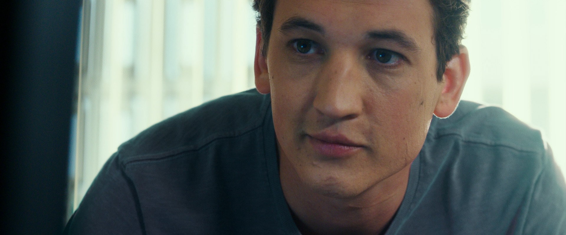 War Dogs (2016) —  shot,  lighting