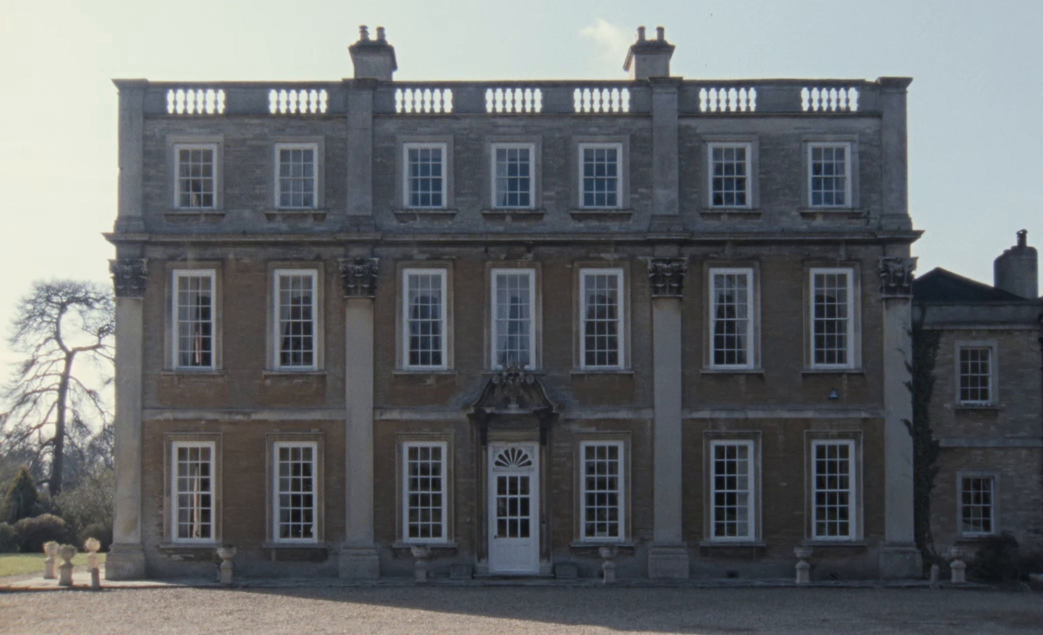 FFFFF (2025) —  shot,  lighting