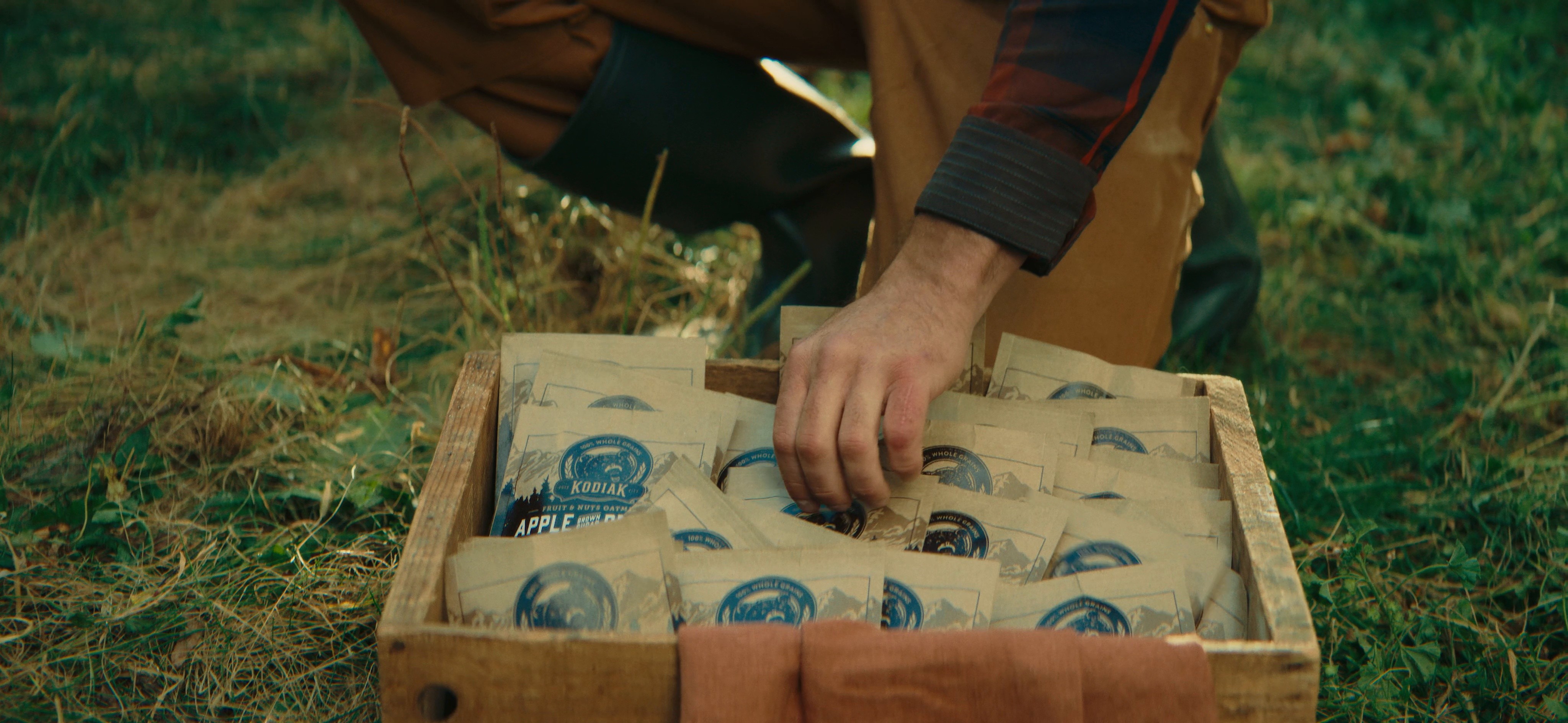 Zac Efron + Kodiak + WalMart - Limited Time Oatmeal Ad (2025) —  shot,  lighting