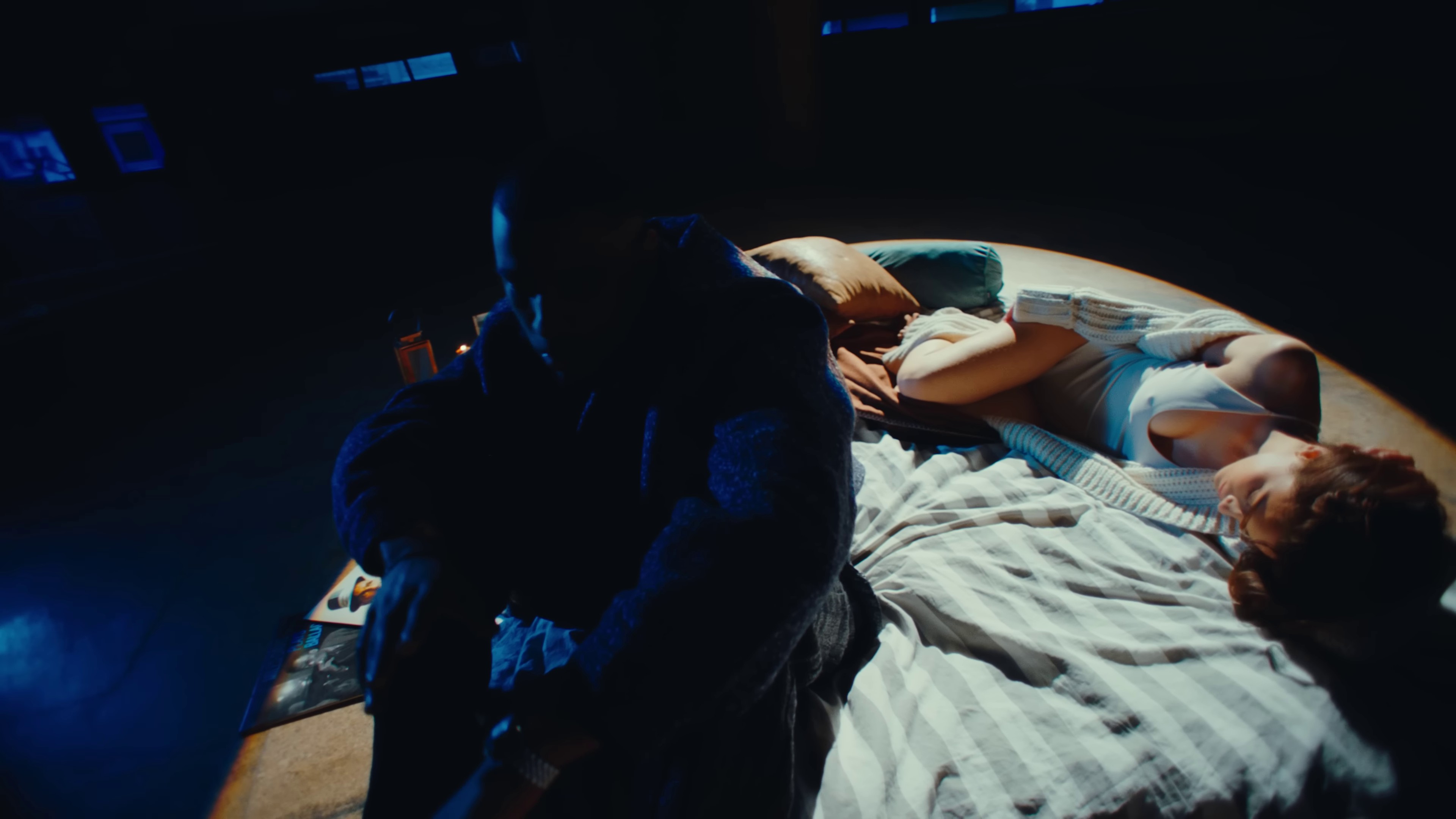 Imagine  (2022) —  shot,  lighting