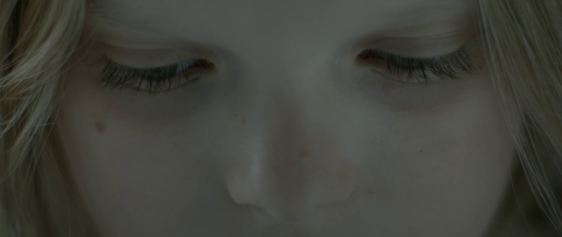 Wait (2012) —  shot,  lighting