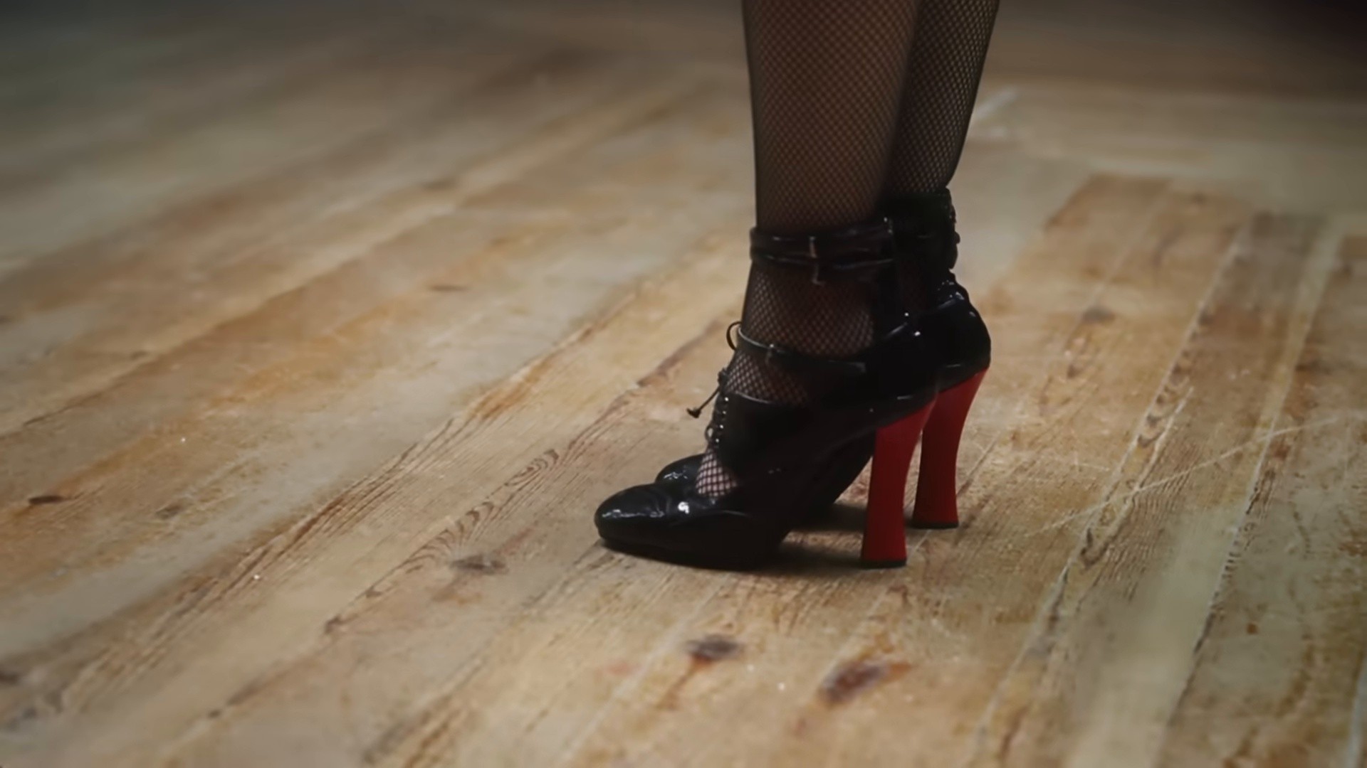 Medellín (2019) —  shot,  lighting