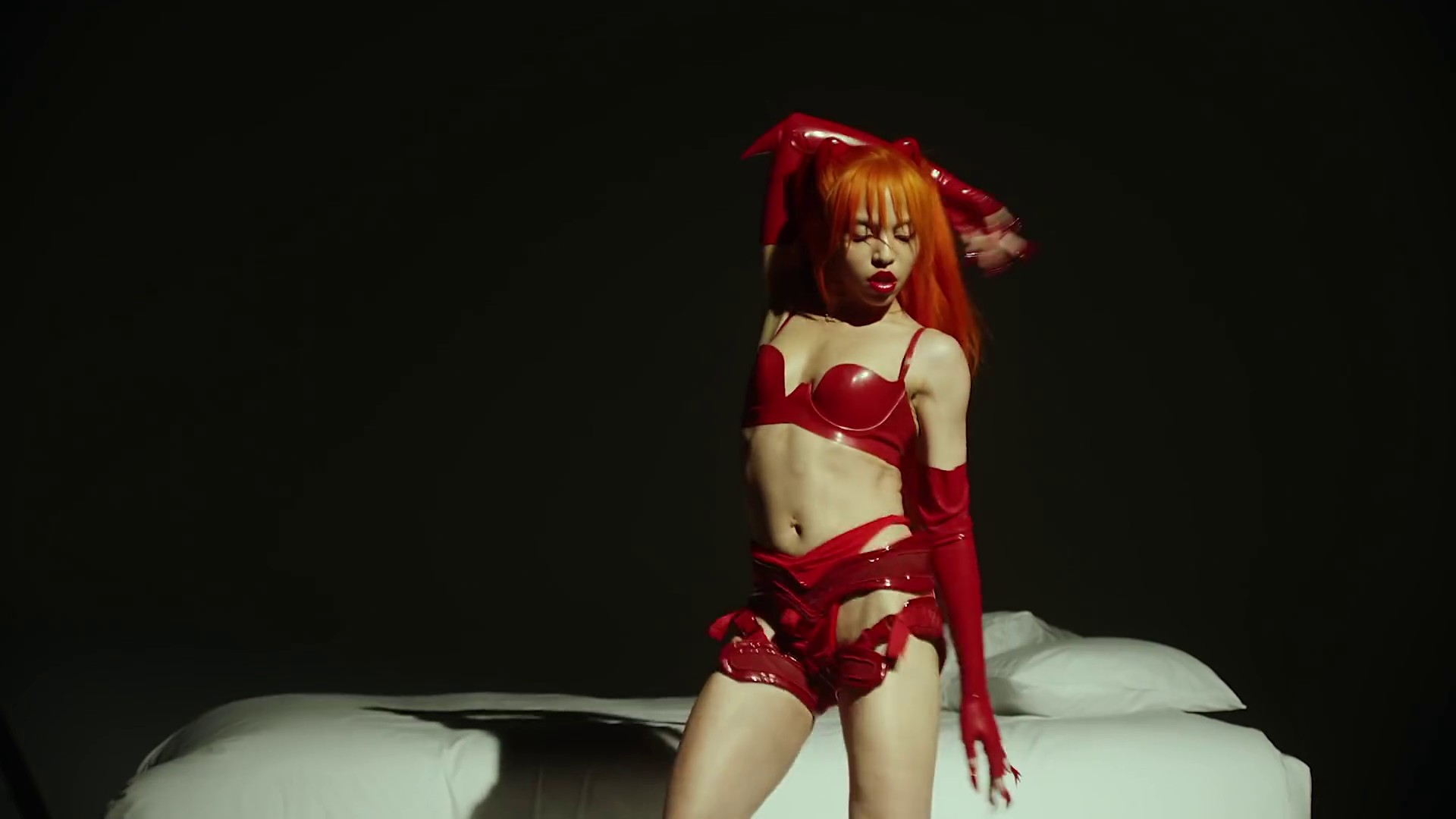 Sum Bout U (2021) —  shot,  lighting