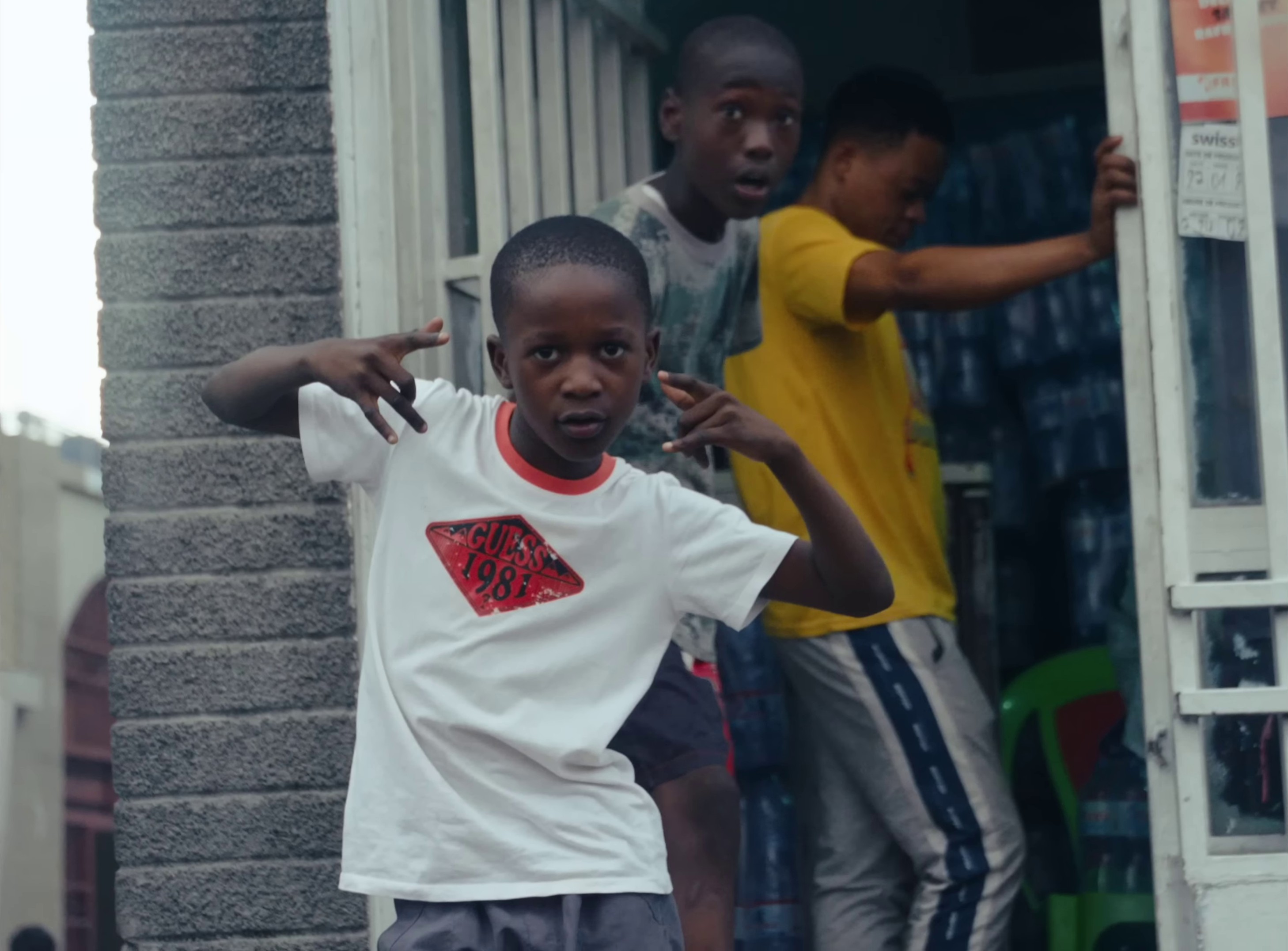 La Calle 5 (2023) —  shot,  lighting