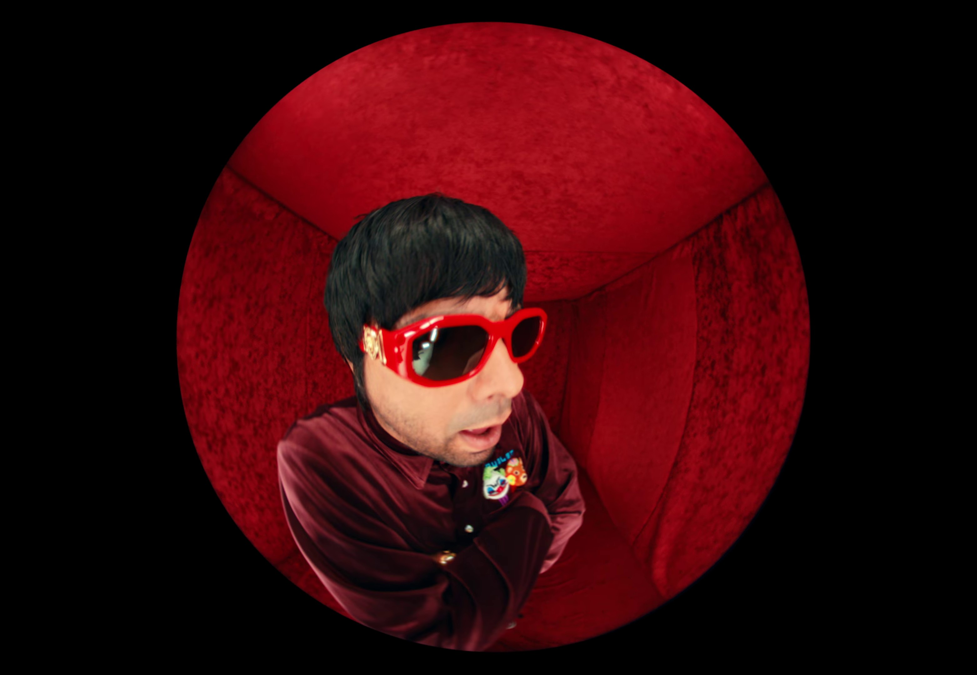 Me Porto Bonito (2022) —  shot,  lighting