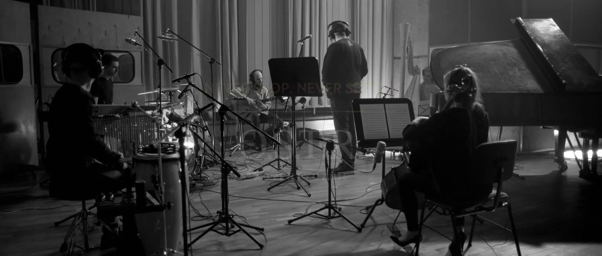 Hennessy & O.S.T.R Never stop. Never settle – Autentycznie (2018) —  shot,  lighting