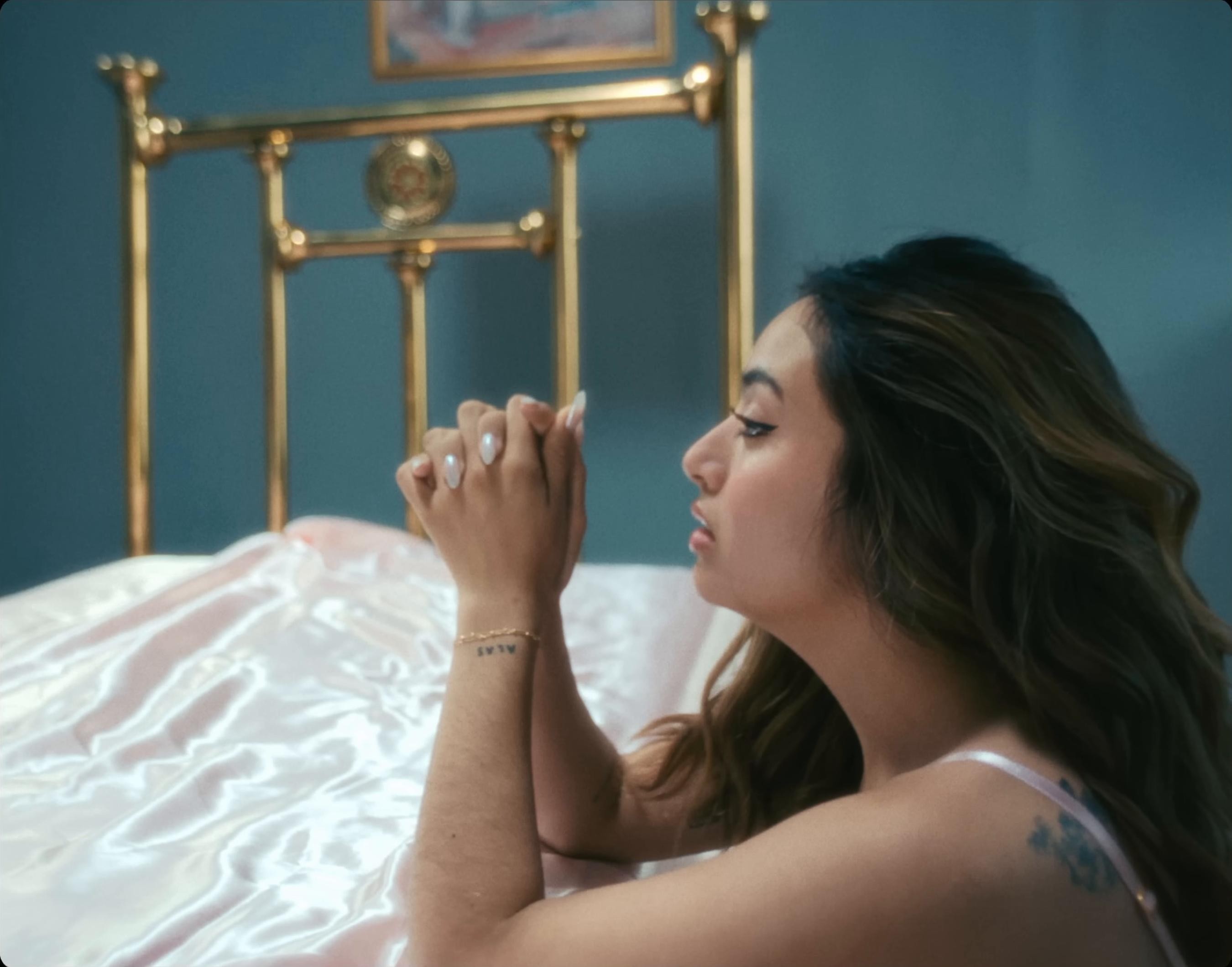 Mi Piel (2025) —  shot,  lighting