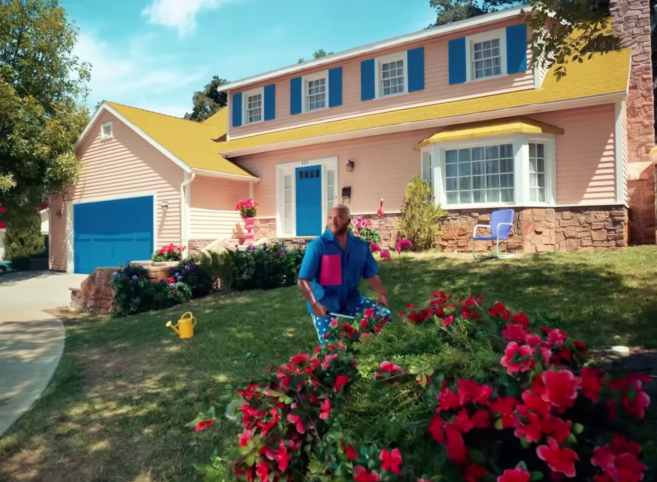 Super Freaky Girl  (2022) —  shot,  lighting