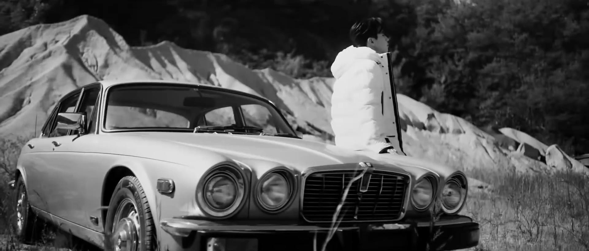 [뉴발란스] NEWBALANCE 프로다운 with 차승원X헨리 (2017) —  shot,  lighting