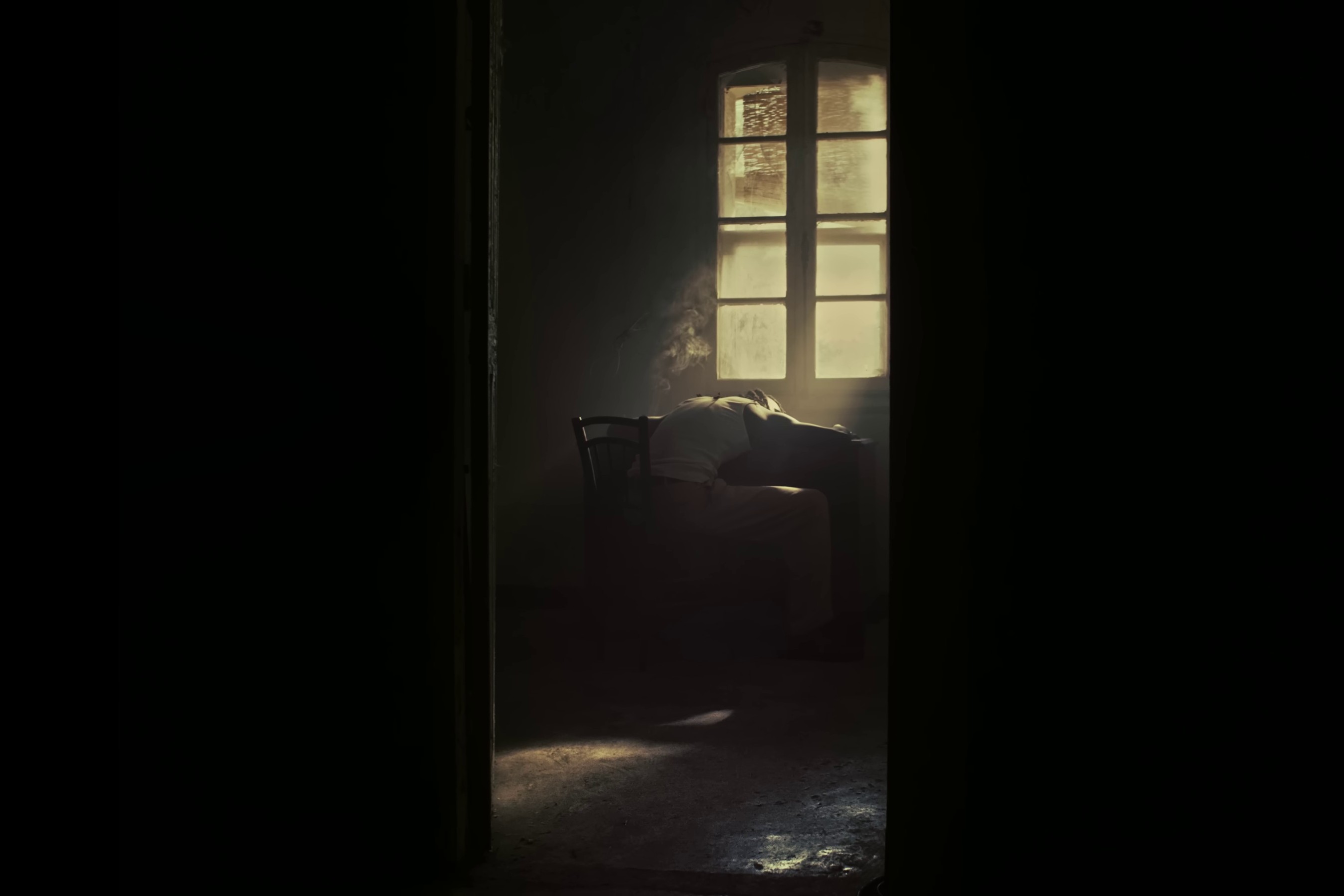 Intro  (2022) —  shot,  lighting