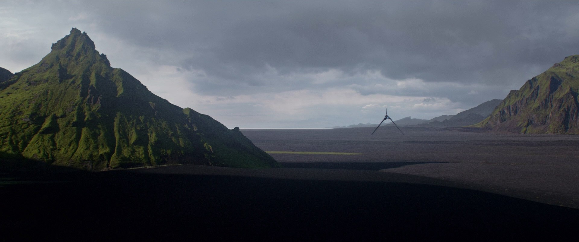 Rogue One: A Star Wars Story (2016) —  shot,  lighting