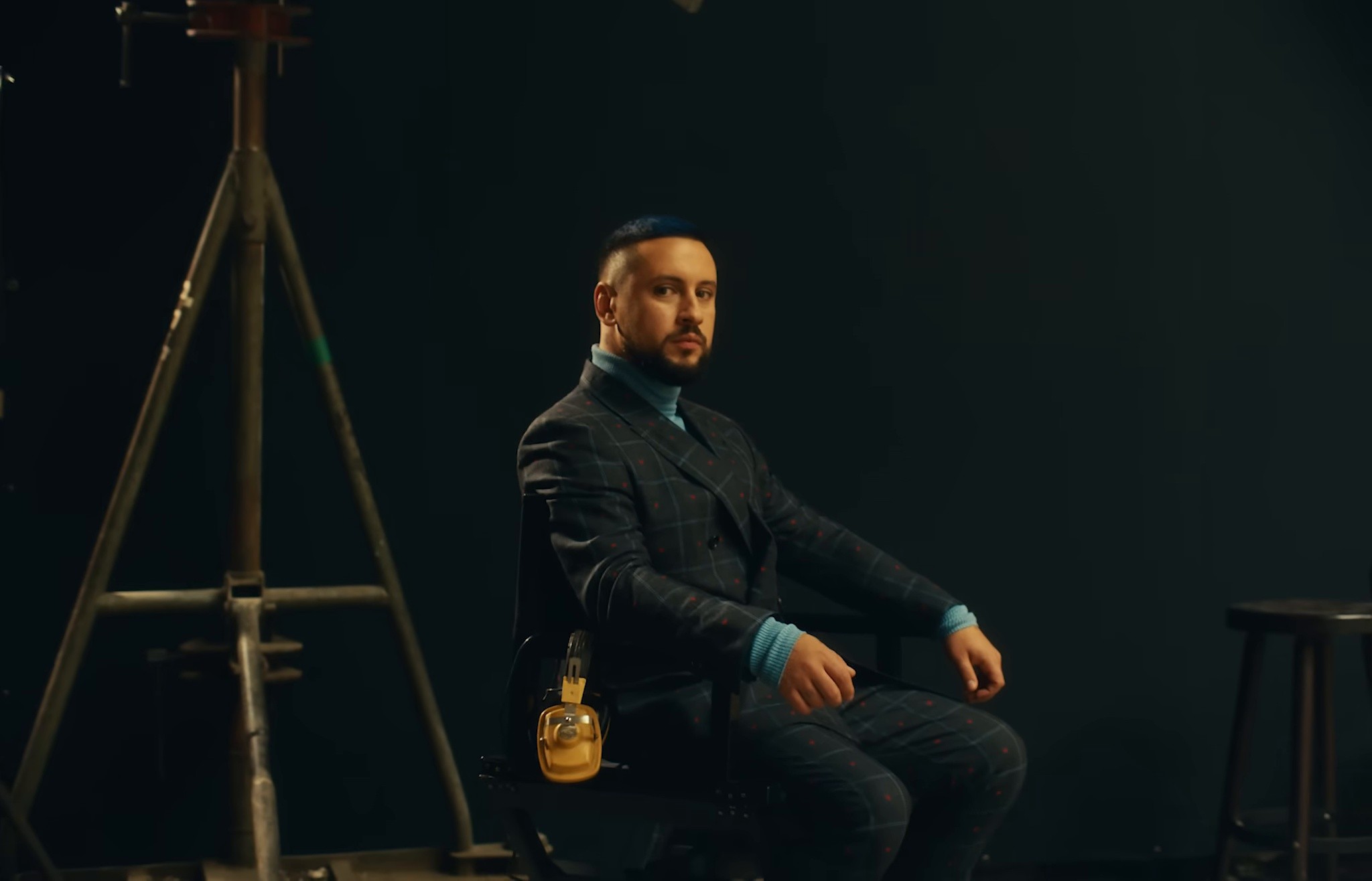 LOVE IT  (2019) —  shot,  lighting