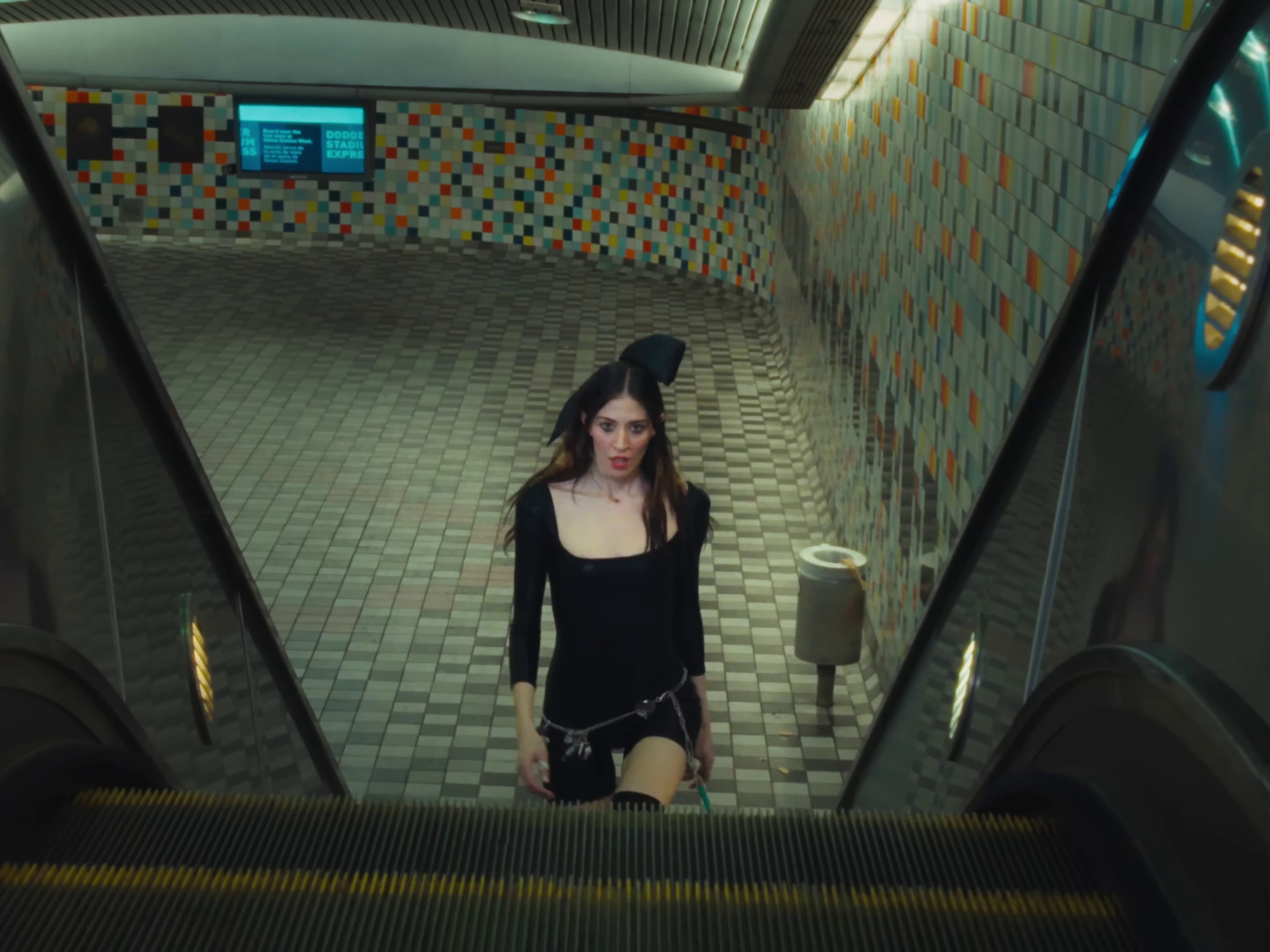 Welcome to my island  (2022) —  shot,  lighting