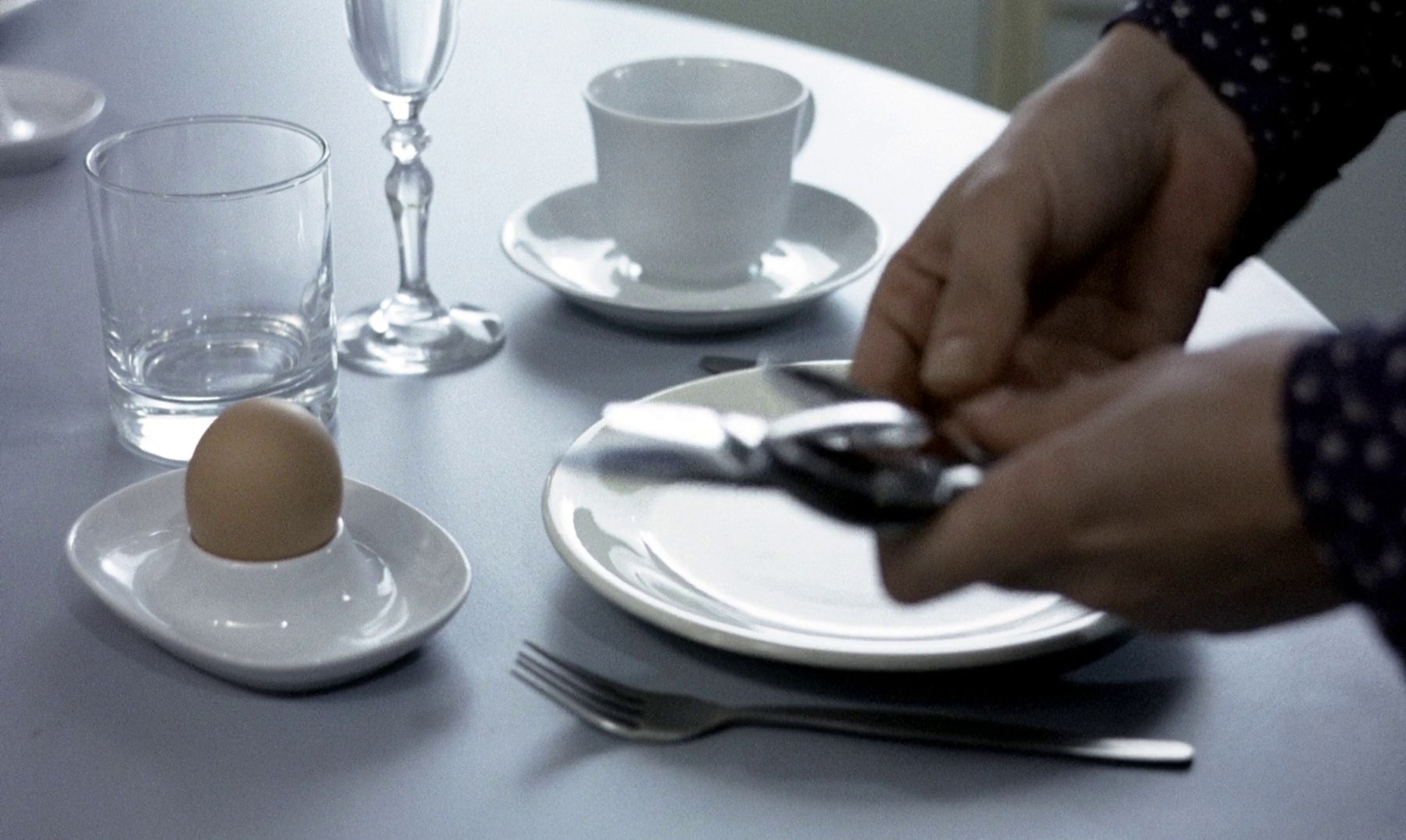 The Seventh Continent (1992) —  shot,  lighting