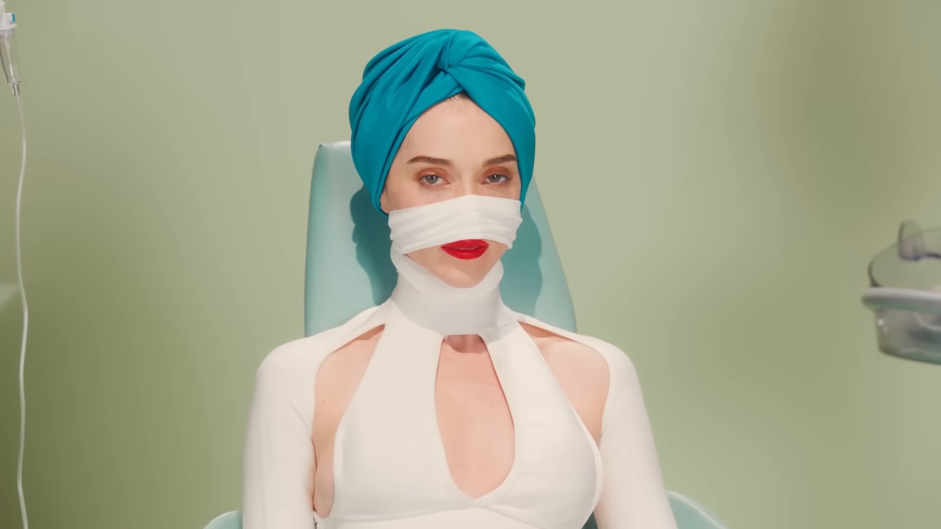 Los Ageless (2017) —  shot,  lighting