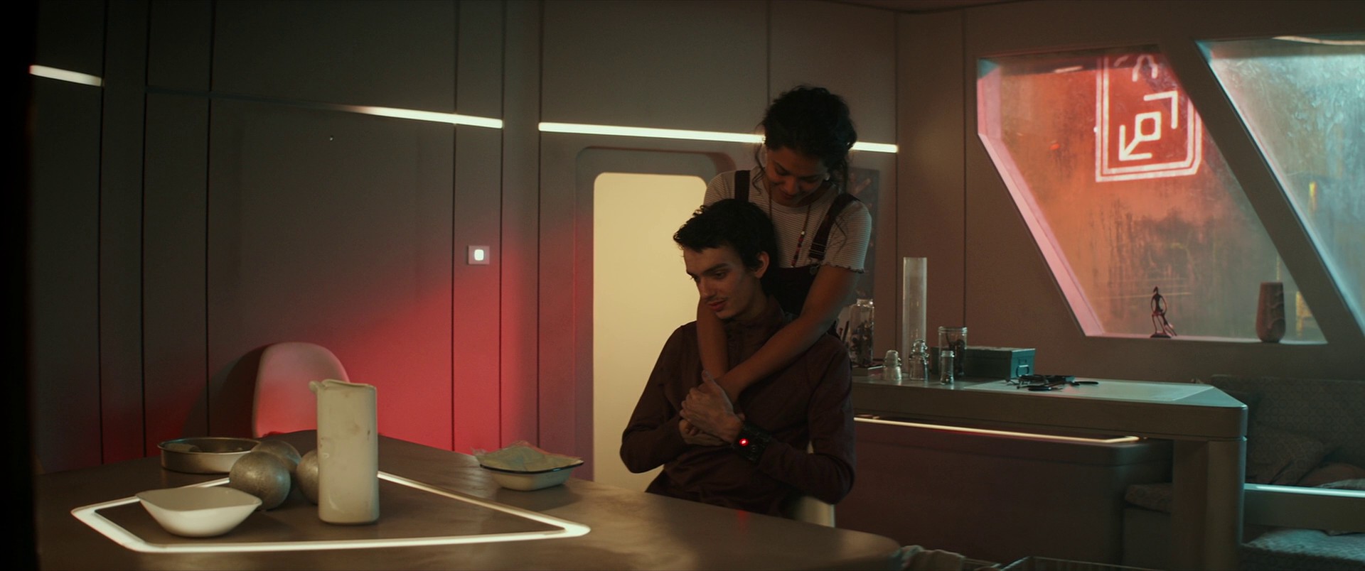 2067 (2020) —  shot,  lighting