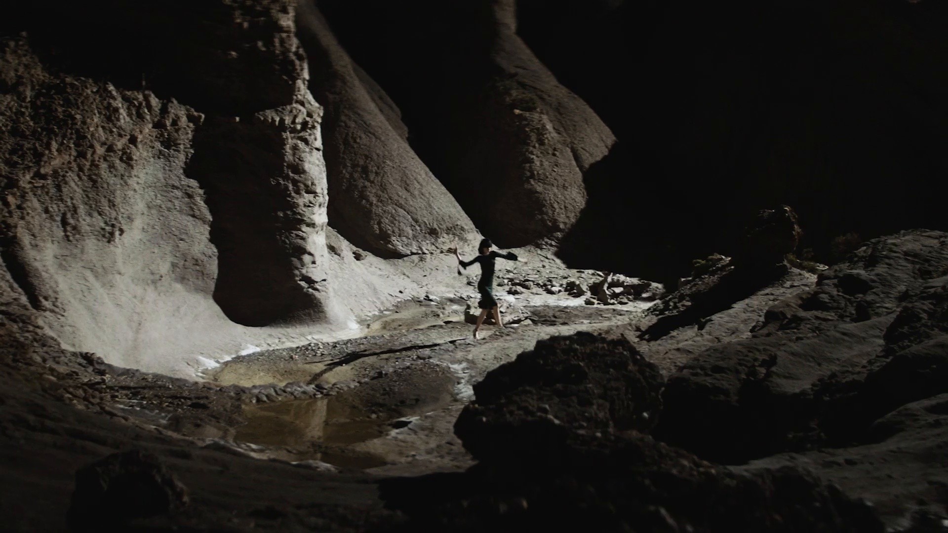 AMI Paris - The Great Escape (2022) —  shot,  lighting