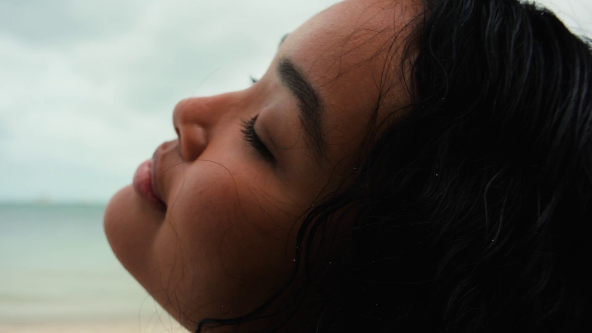 Glossier - Cloud Paint Bronzer - 2024 | Laura Jane Coulson (2024) —  shot,  lighting