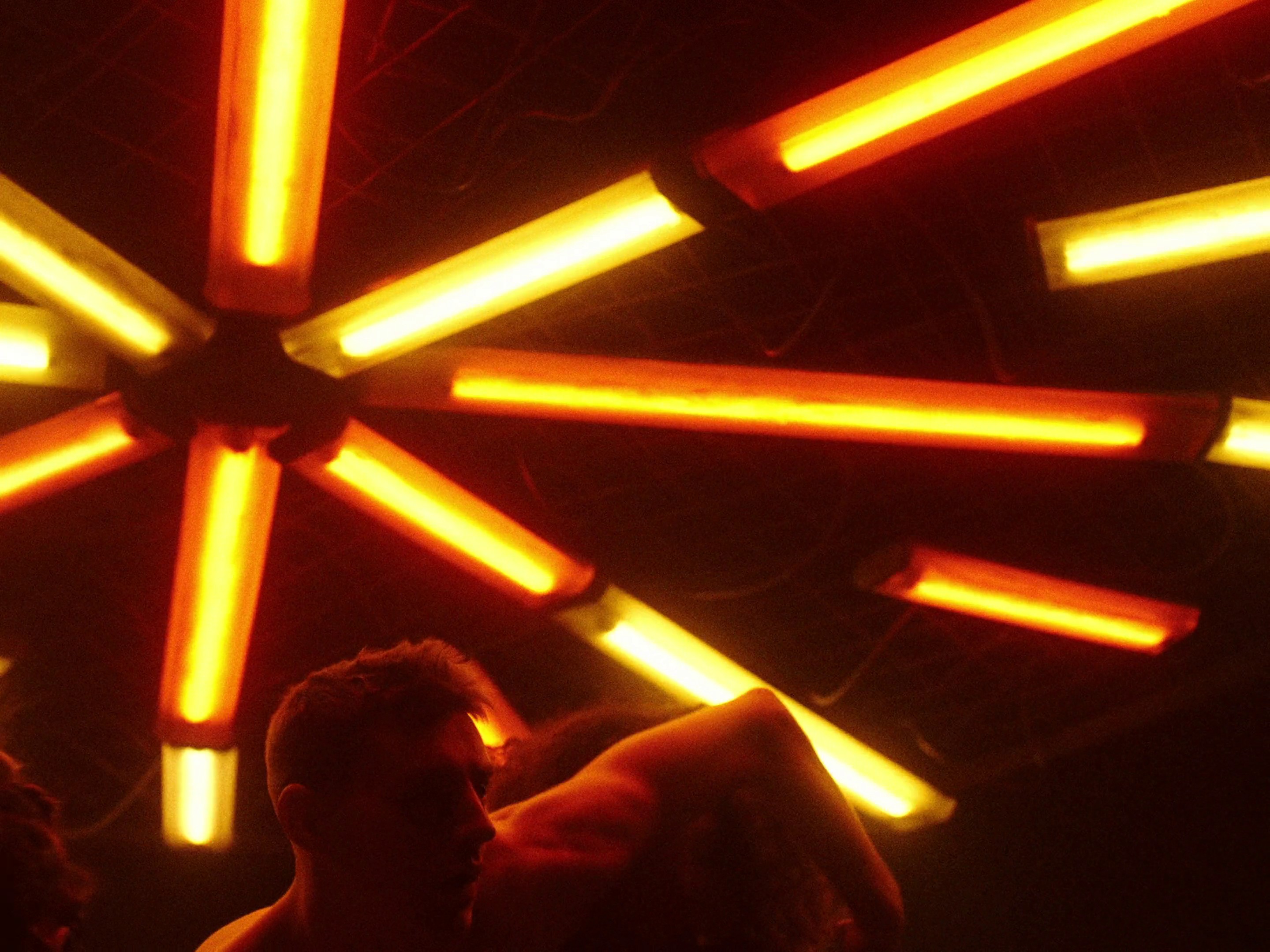 Roses (2020) —  shot,  lighting