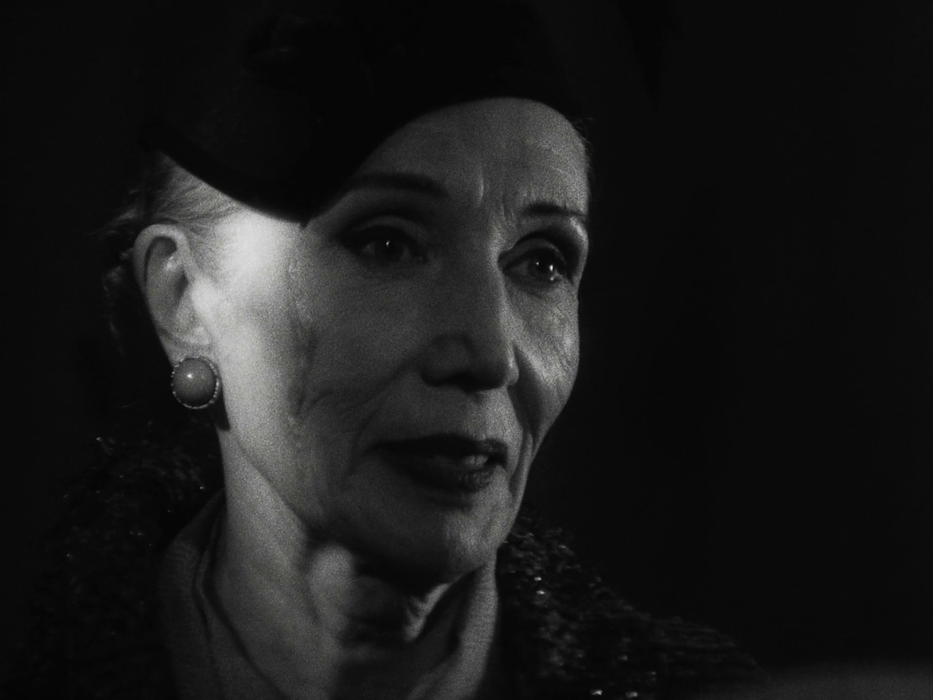 387  (1970) —  shot,  lighting